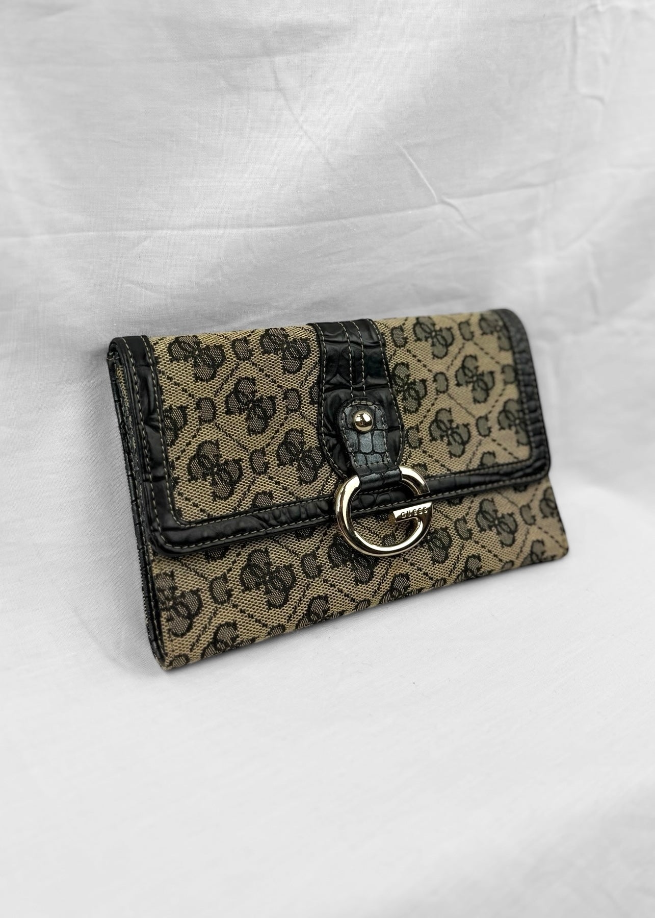 Vintage Guess Wallet