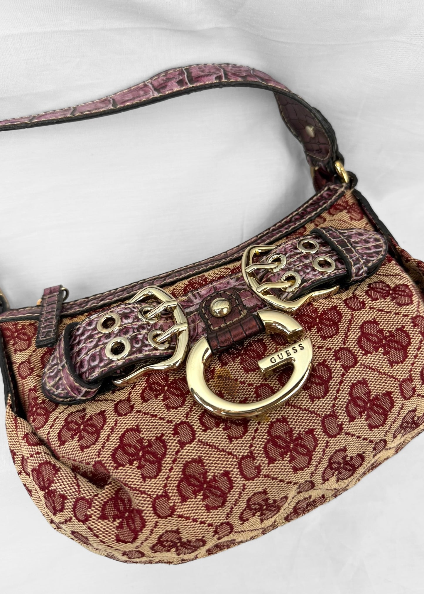 Vintage Rare Guess Bag in Purple/Red with Buckle G