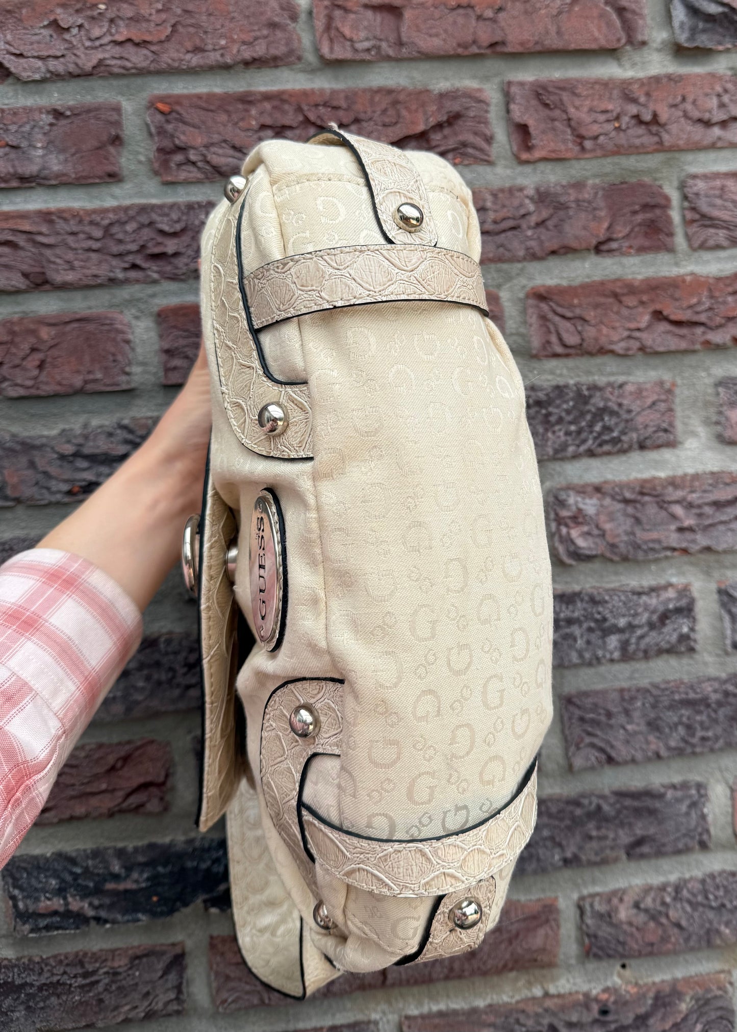 Vintage Guess Bag in Light Cream