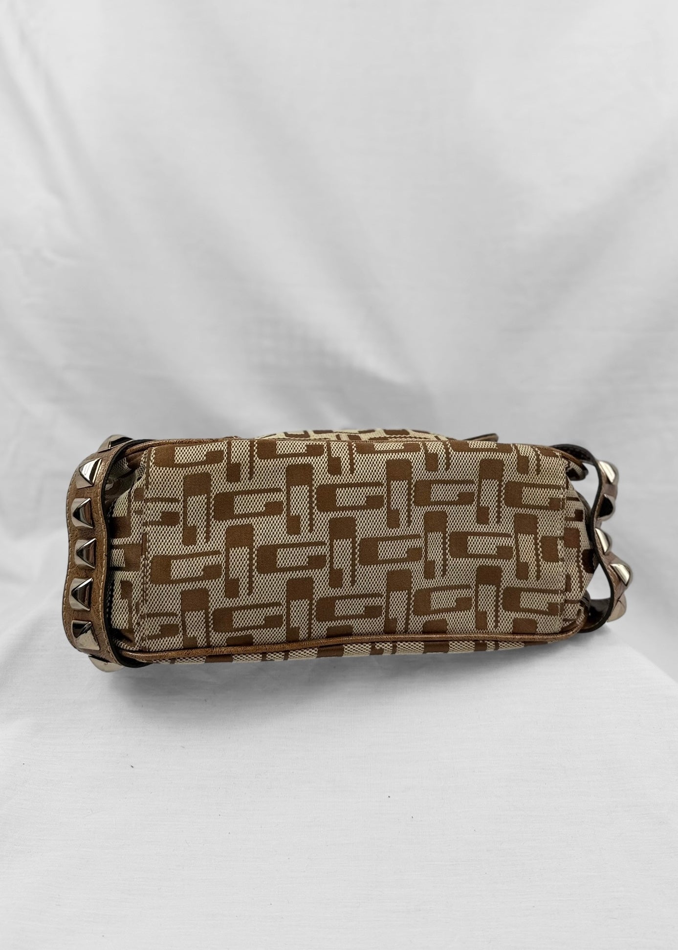 Vintage Guess 00´s Studded Bag in Brown Monogram