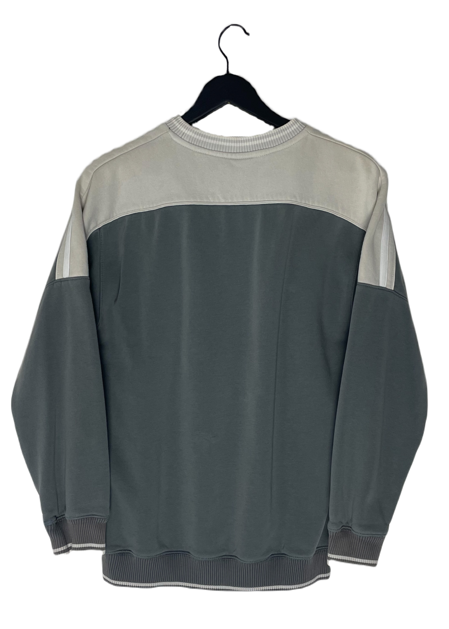 Nike Spellout Sweater XS or XL Kids