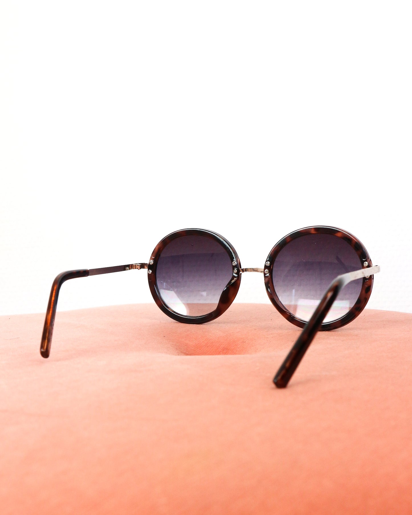 Round Shape Sunglasses