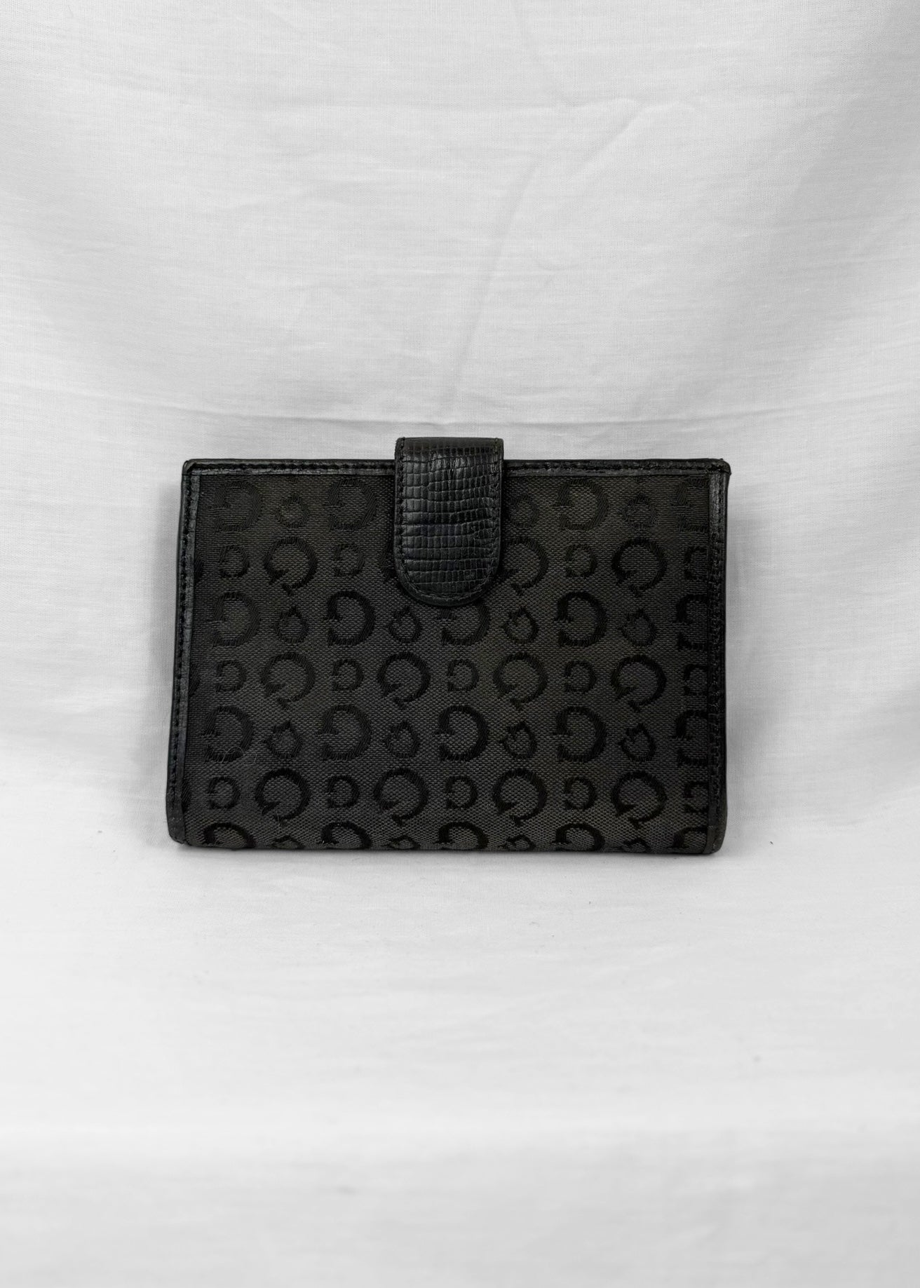 Vintage Guess Wallet in Black Monogram Silver