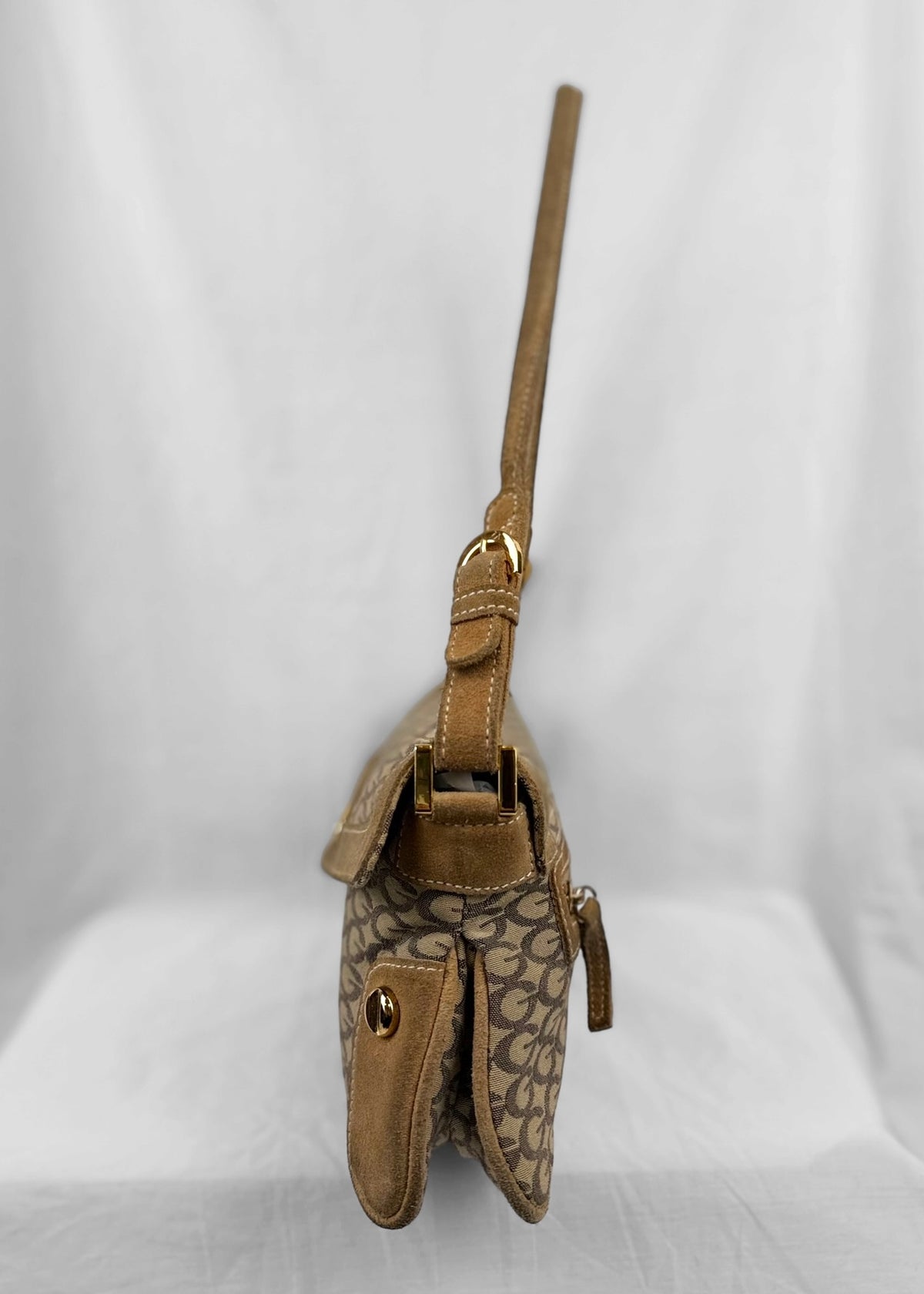 Vintage Guess Bag in Brown Suede and Gold