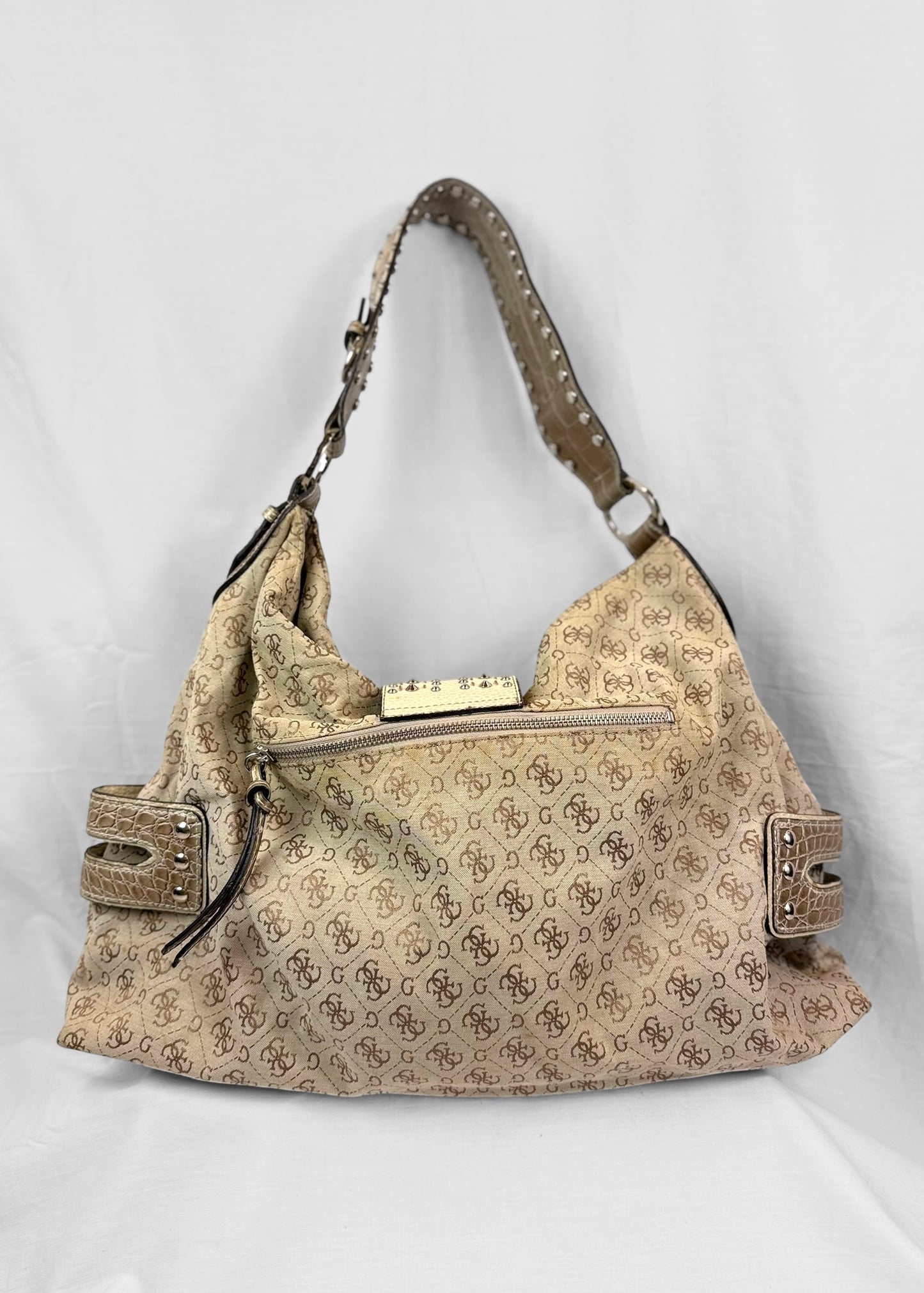 Vintage Guess Bag in Cream with Studs