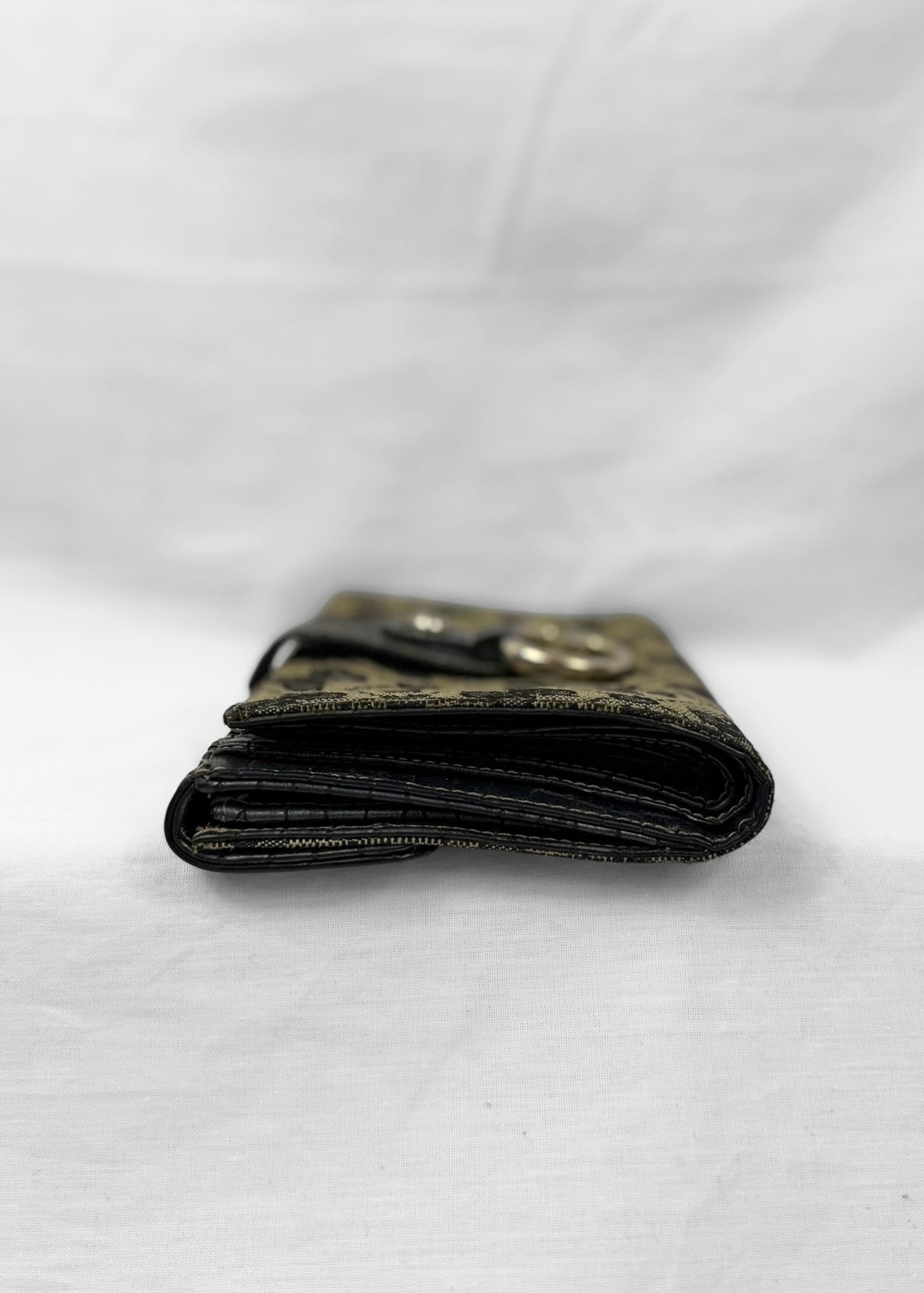 Vintage Guess Y2K Wallet in Croco Black Monogram G Buckle