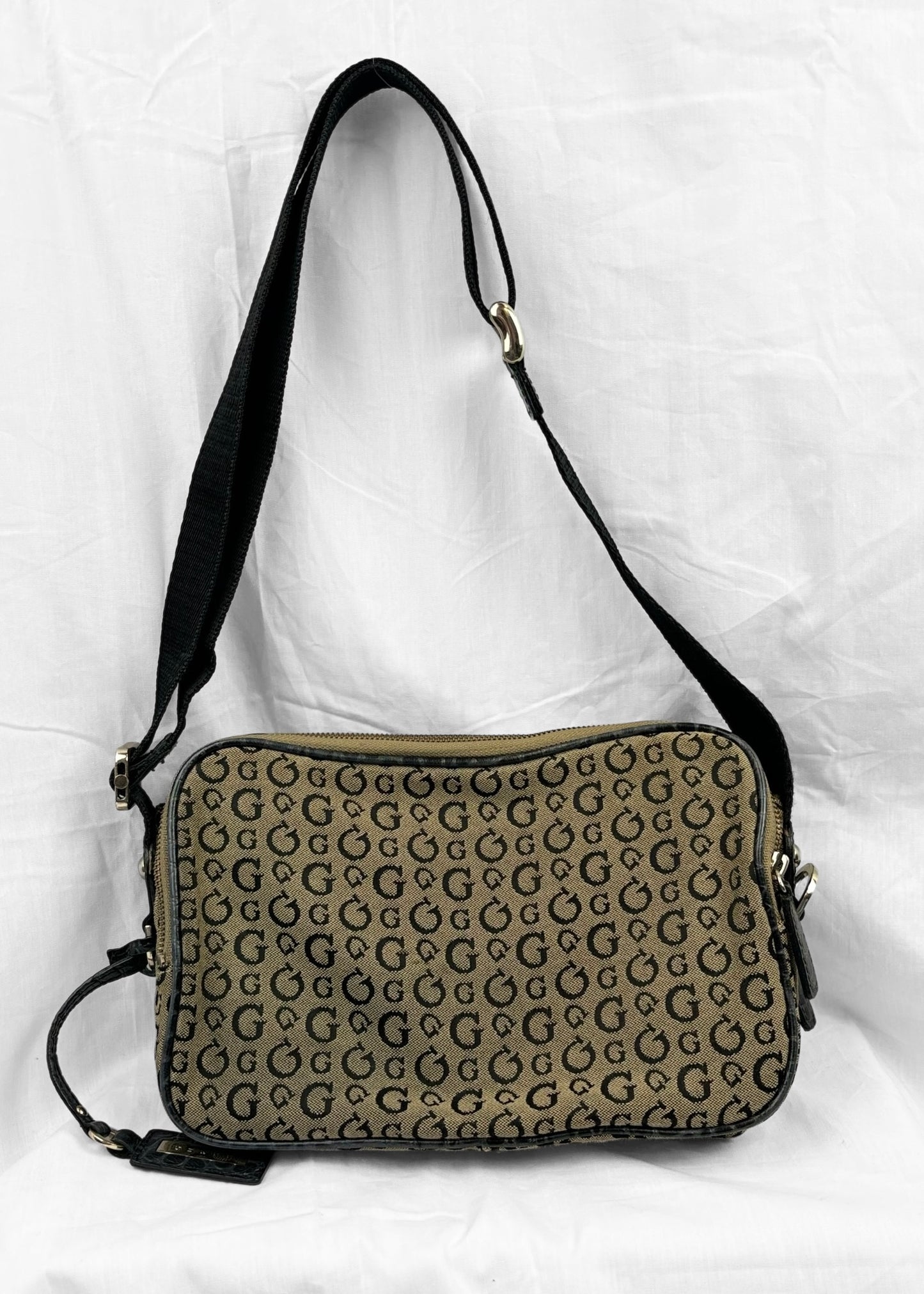 Vintage Guess Crossbody/Shoulder Bag