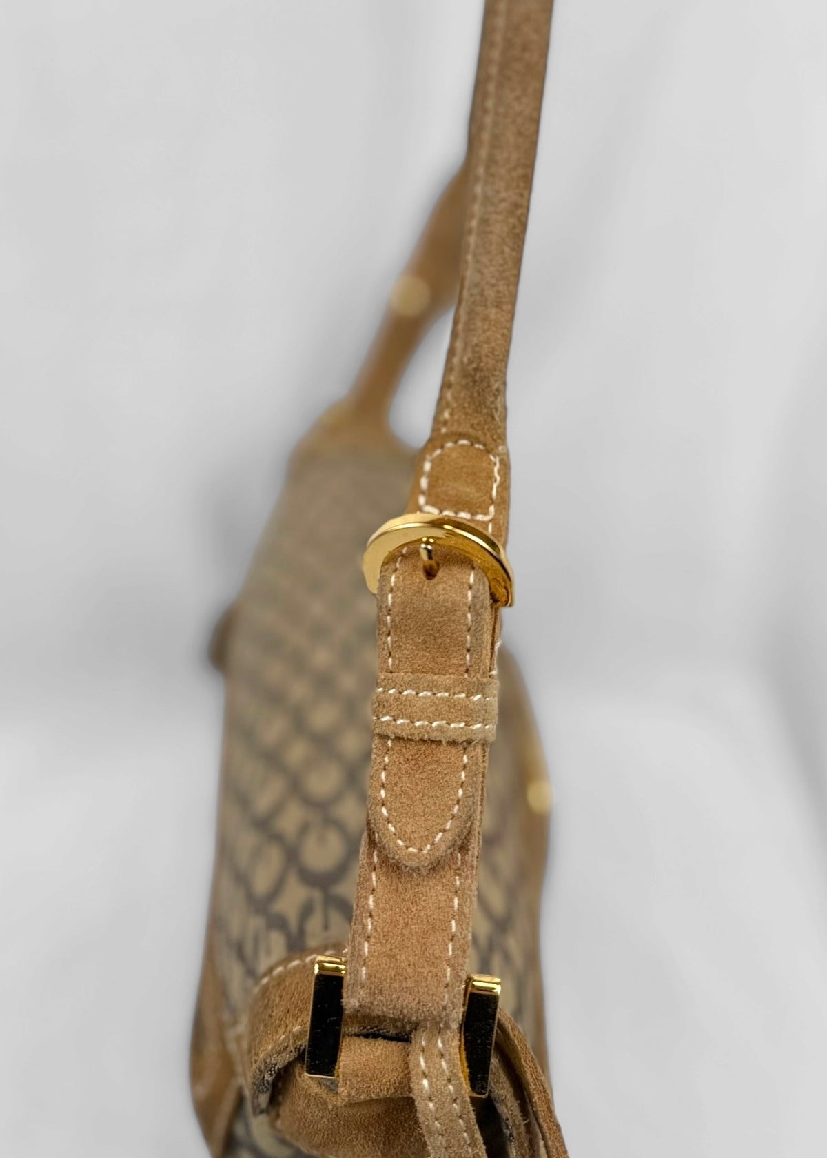 Vintage Guess Bag in Brown Suede and Gold