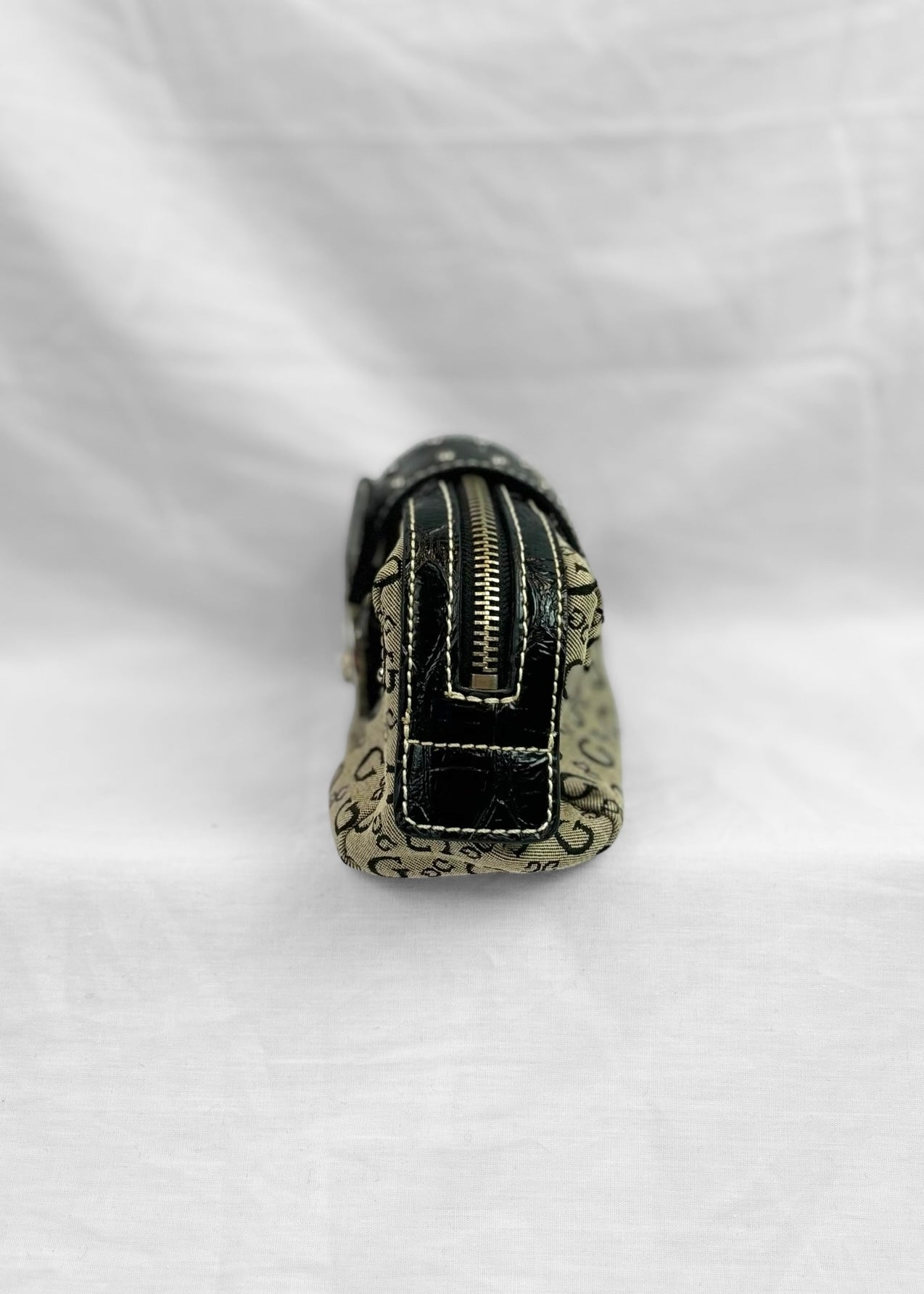 Vintage Guess Make-Up Bag