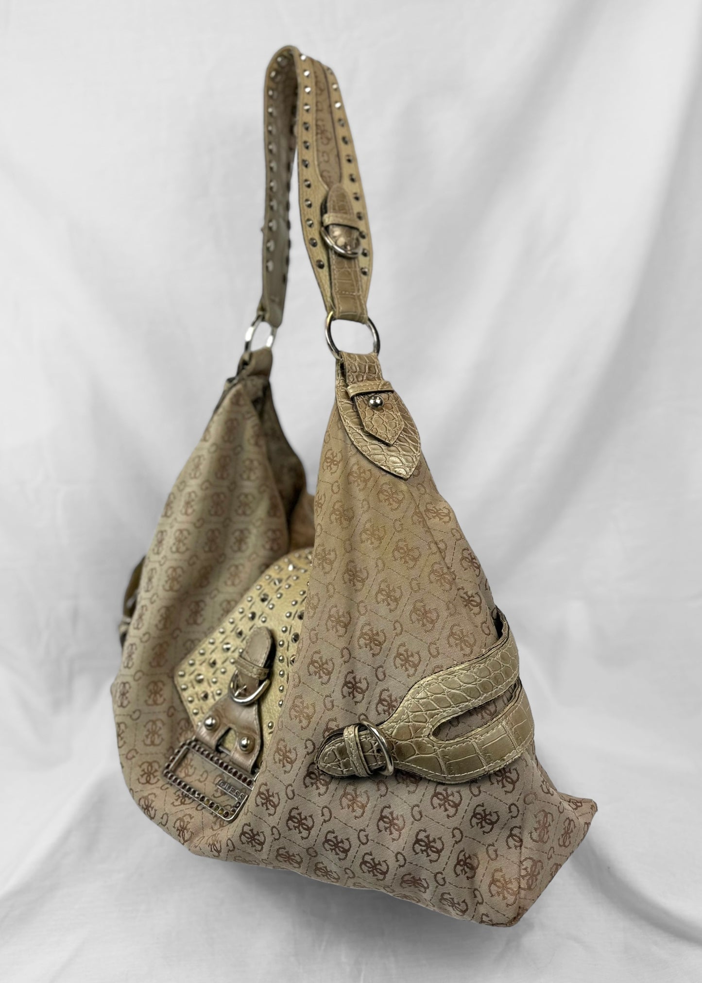 Vintage Guess Hobo Bag in Crème and Studs