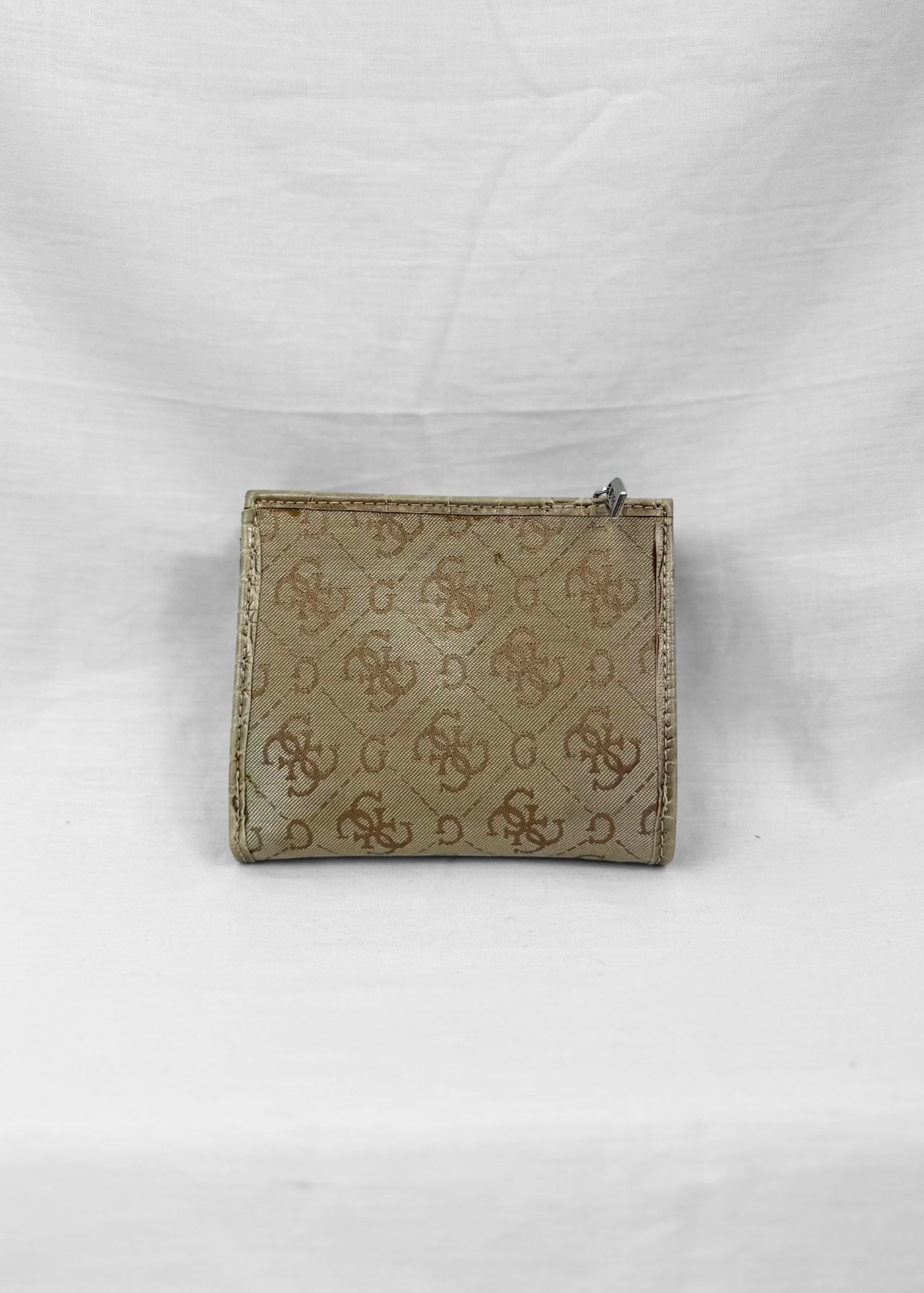 Vintage Guess Wallet in Beige
