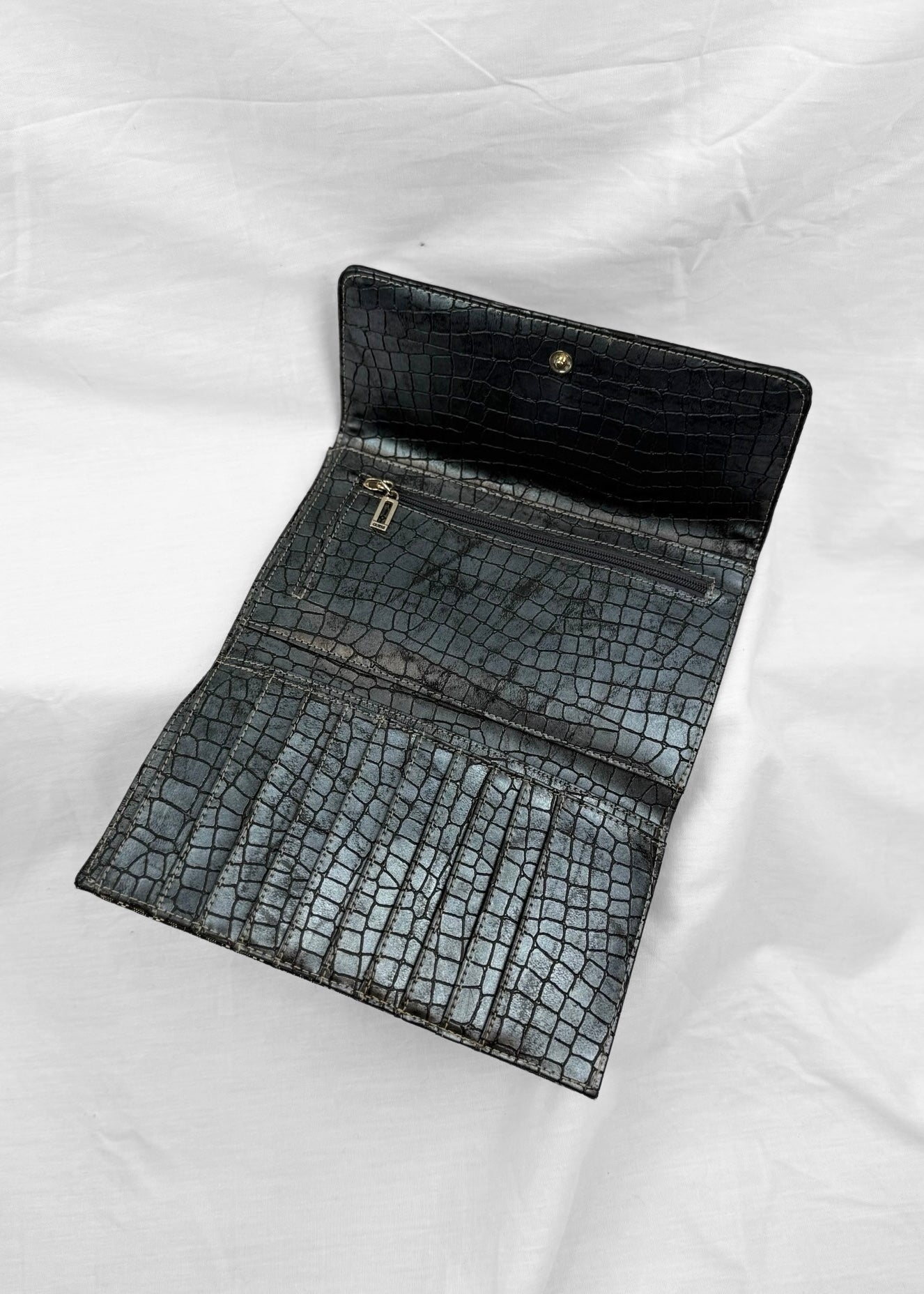 Vintage Guess Wallet