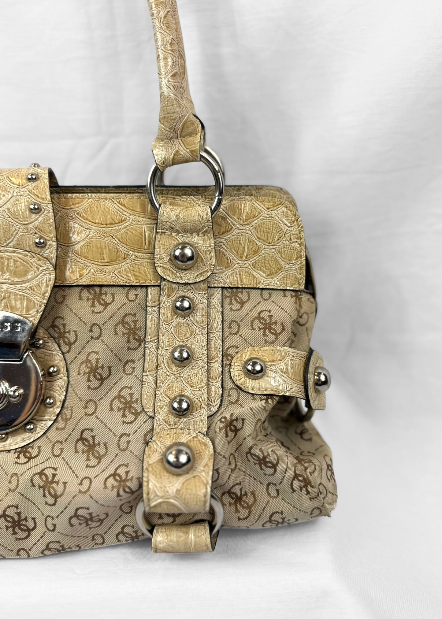Vintage Guess Bag in Beige Monogram