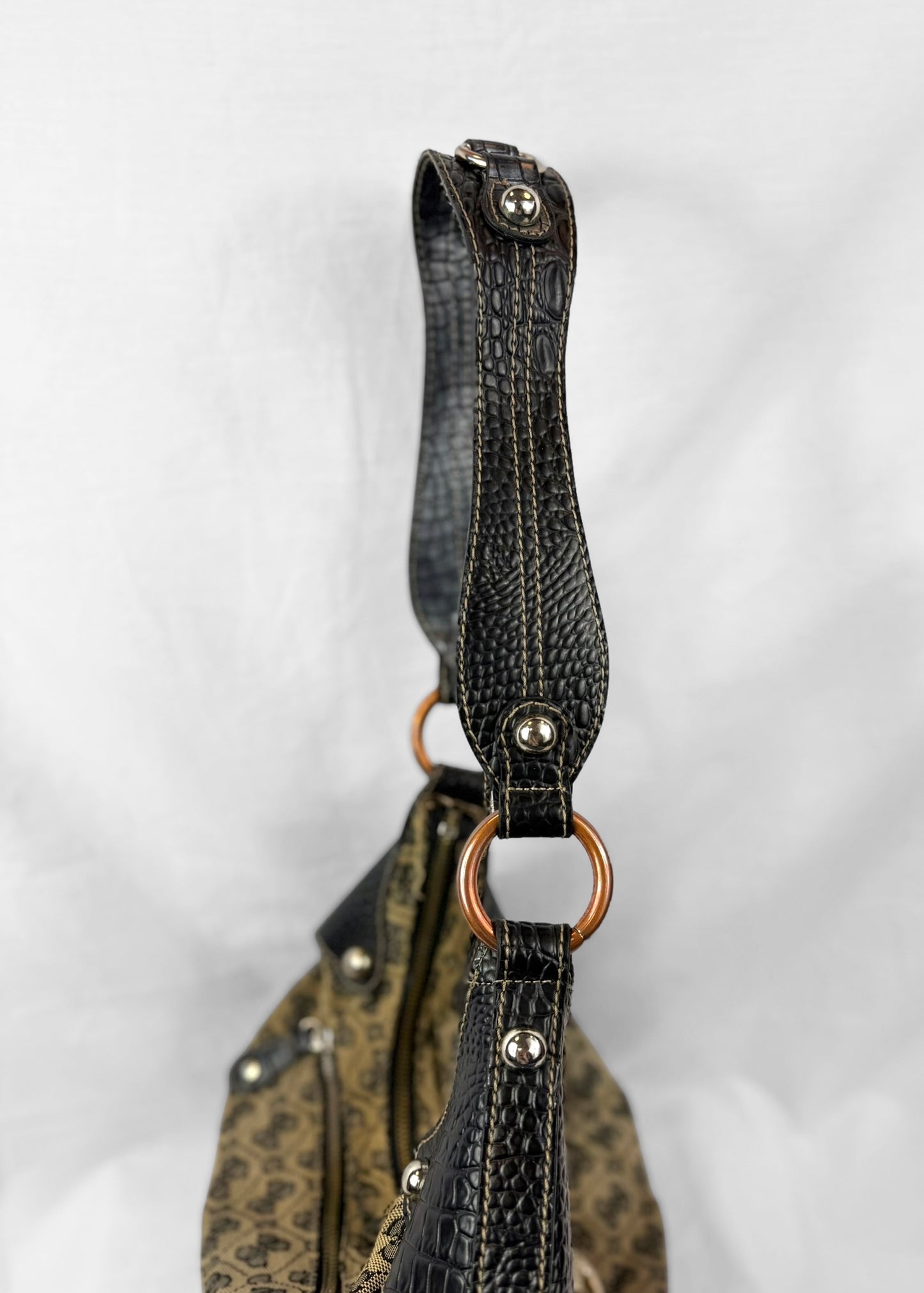 Rare Vintage Guess Y2K Shoulderbag in Croco Black Monogram G Buckle