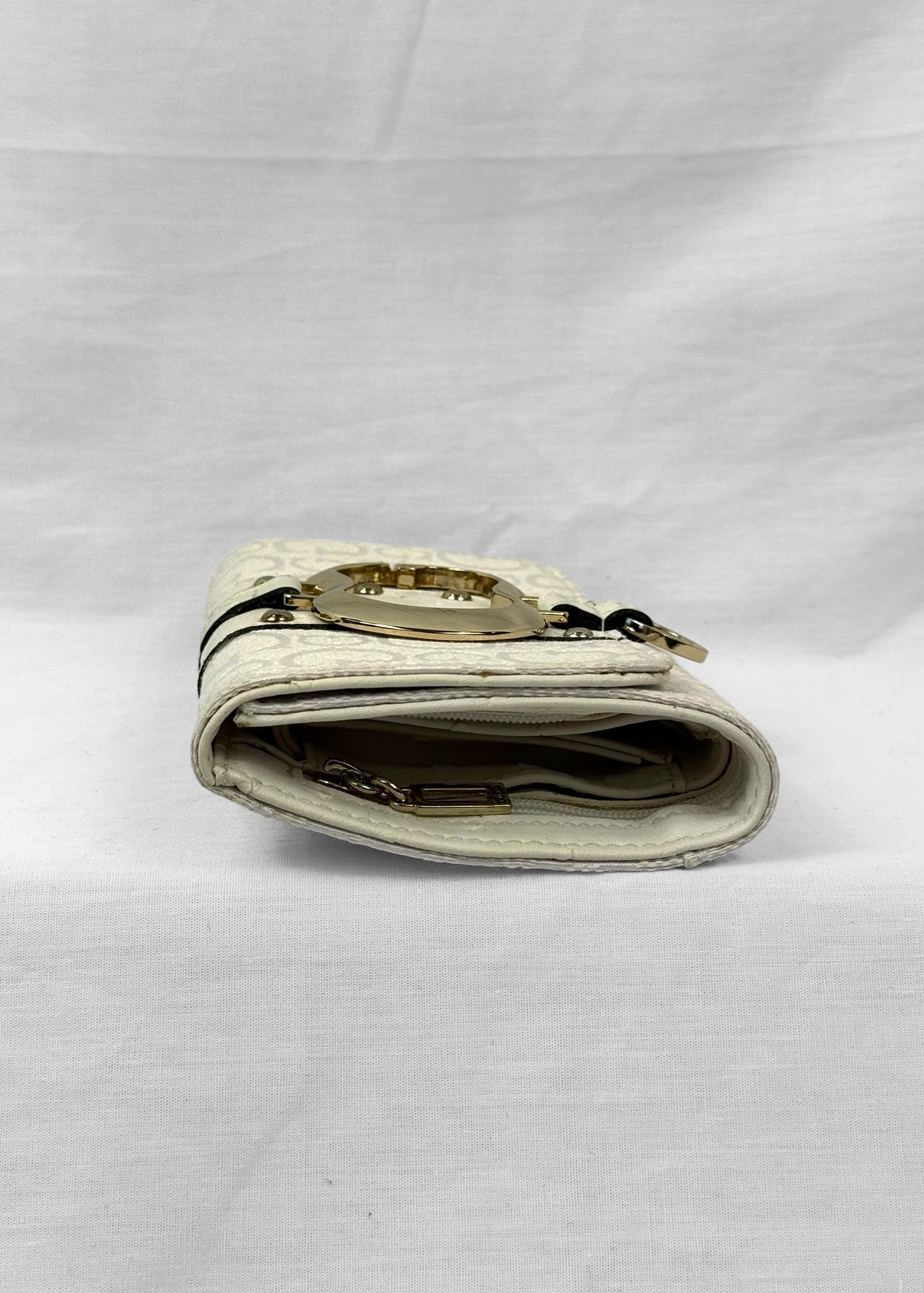 Vintage Y2K White Guess Wallet