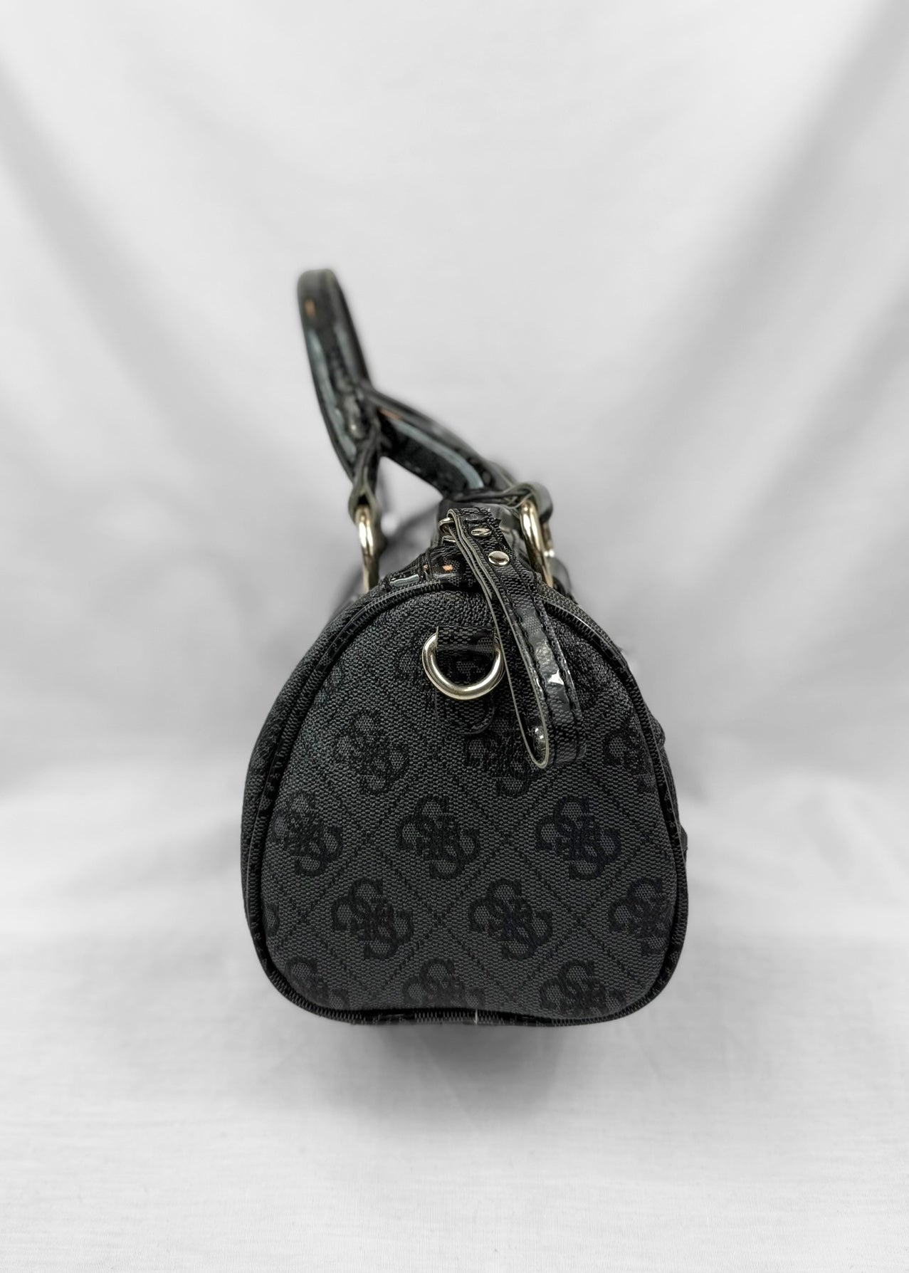 Guess Bag Lock in Black Monogram