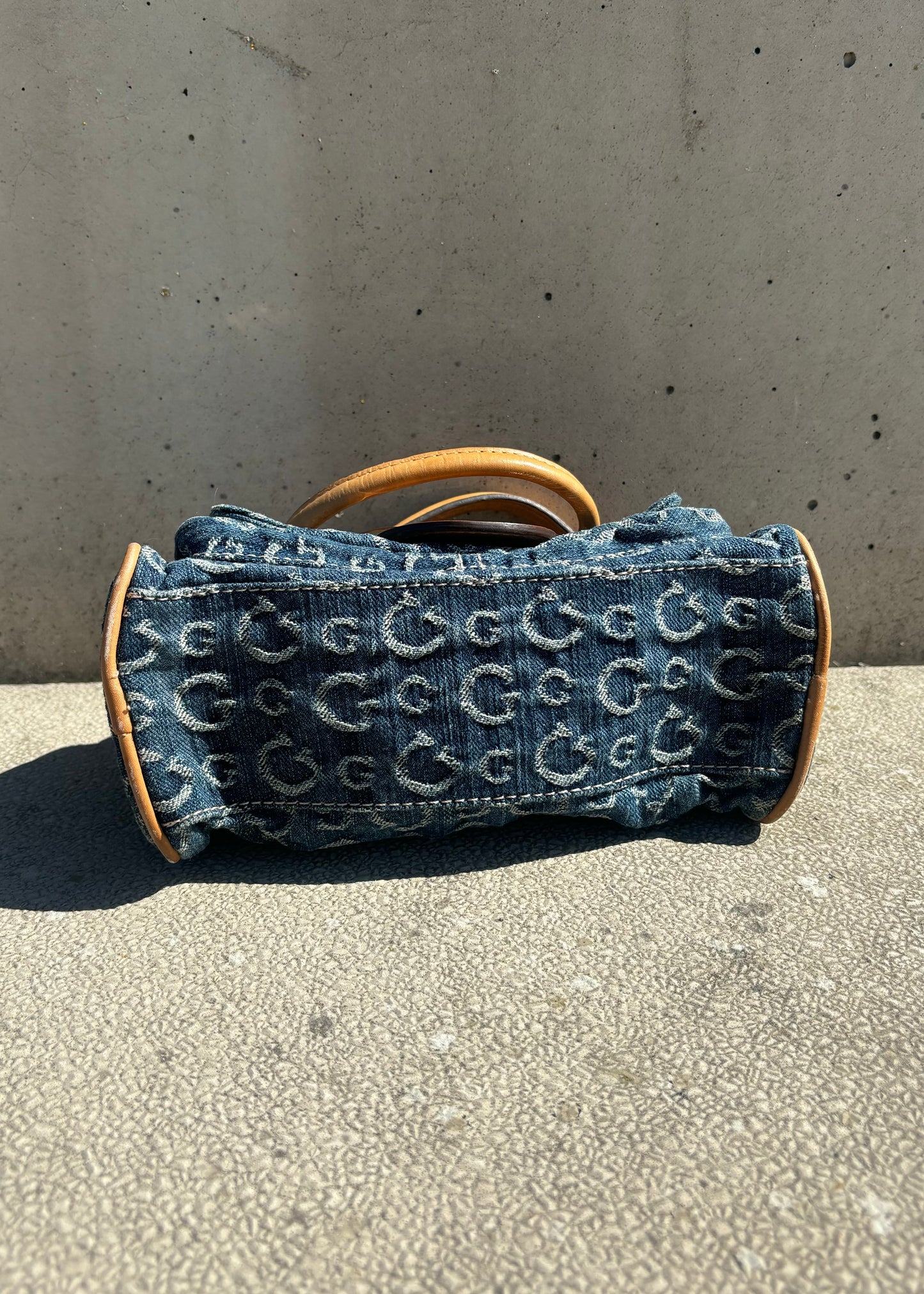 Ultra Rare Vintage Guess Bag