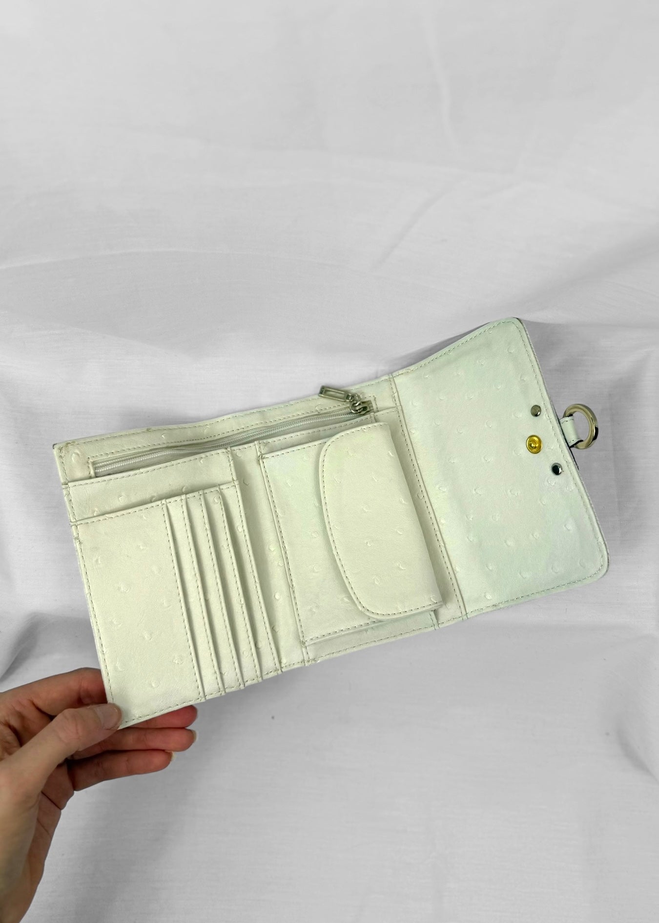 Vintage Y2K White Guess Wallet