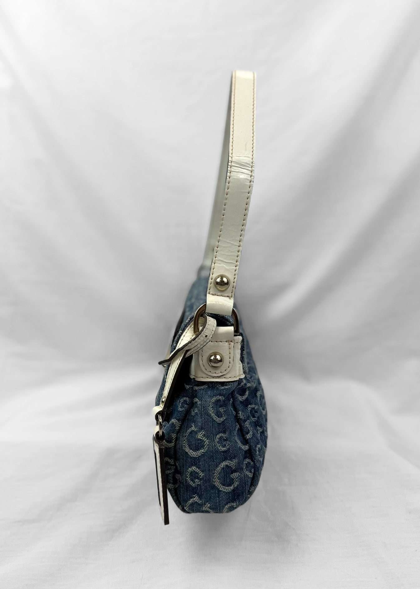 Rare Vintage Guess Shoulderbag in Denim Cream