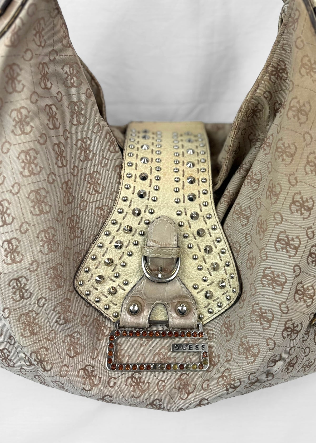 Vintage Guess Hobo Bag in Crème and Studs