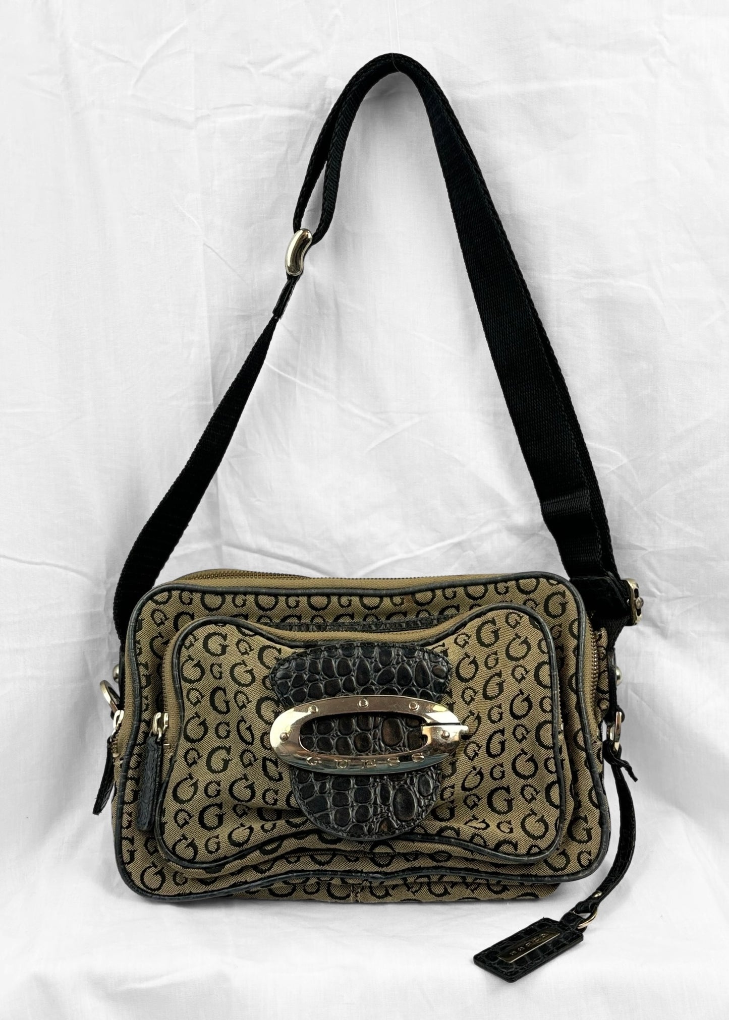 Vintage Guess Crossbody/Shoulder Bag