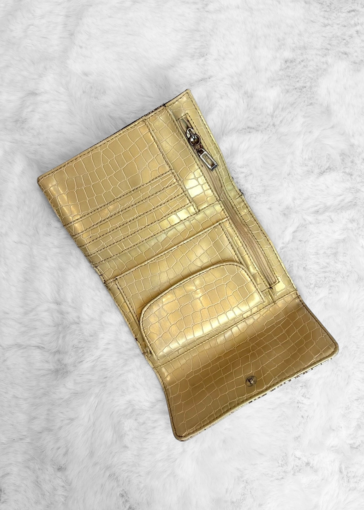 Vintage Guess Wallet