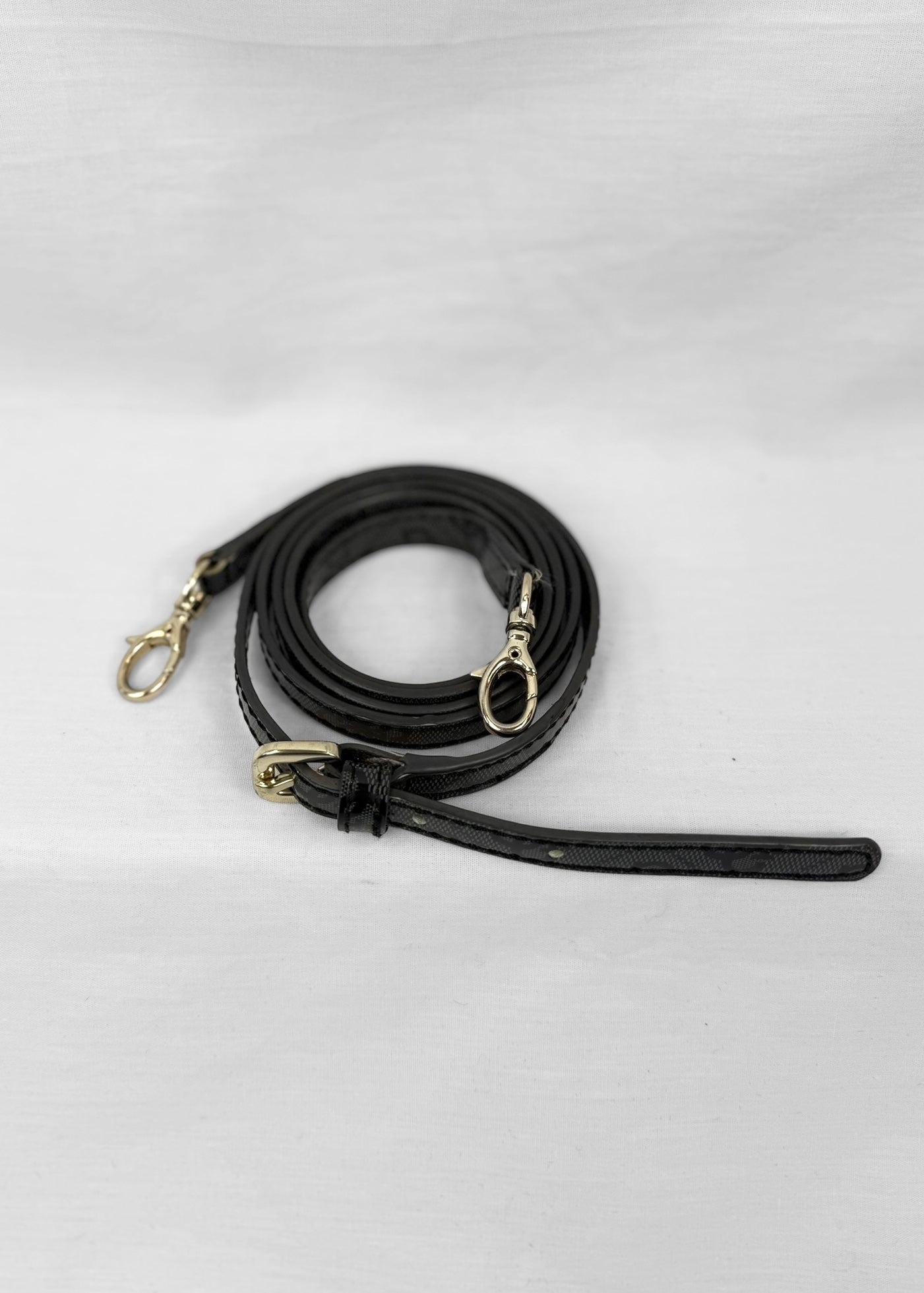 Guess Bag Lock in Black Monogram