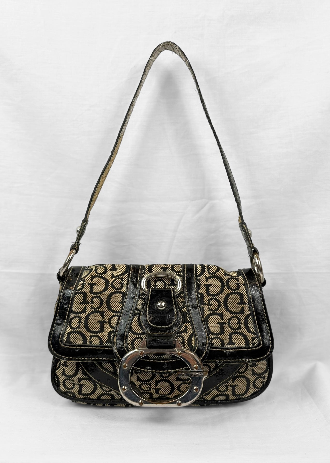 Vintage Guess Small Shoulderbag Black Monogram Silver Buckle