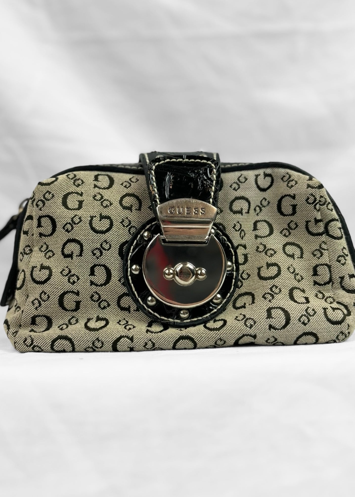 Vintage Guess Make-Up Bag