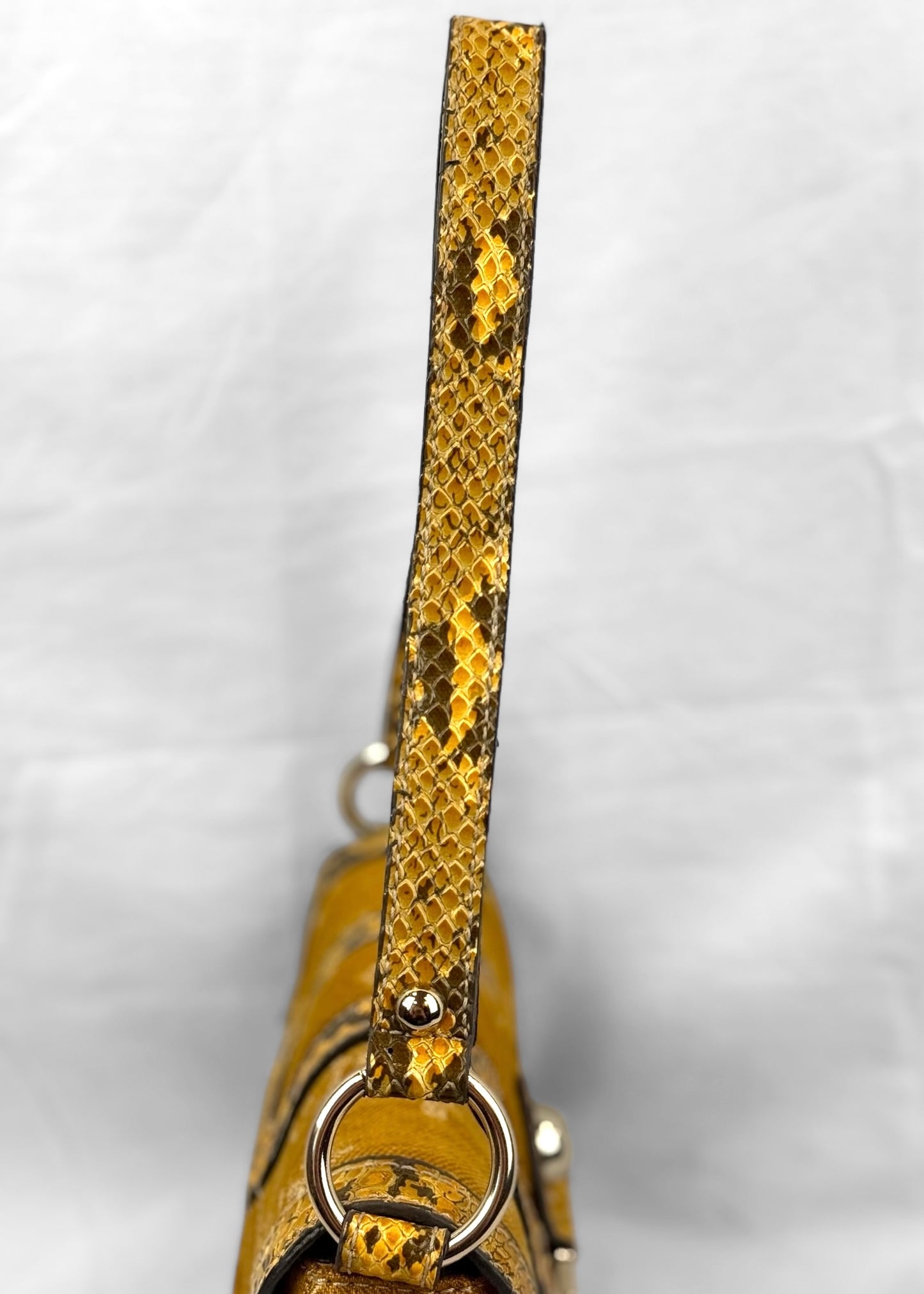 Ultra Rare Vintage Guess Bag