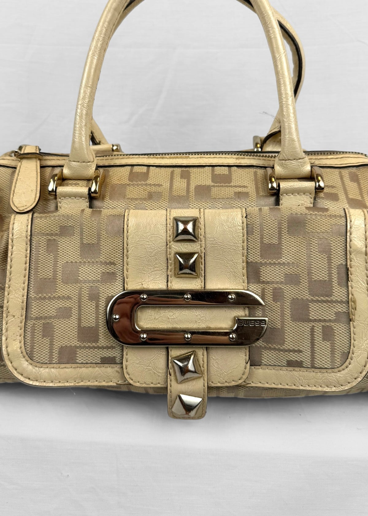 Vintage Guess 00s Bag Studded in Cream Silver Monogram