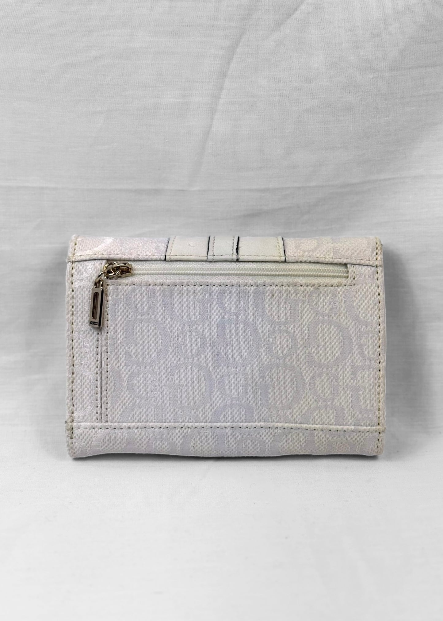 Vintage Y2K White Guess Wallet