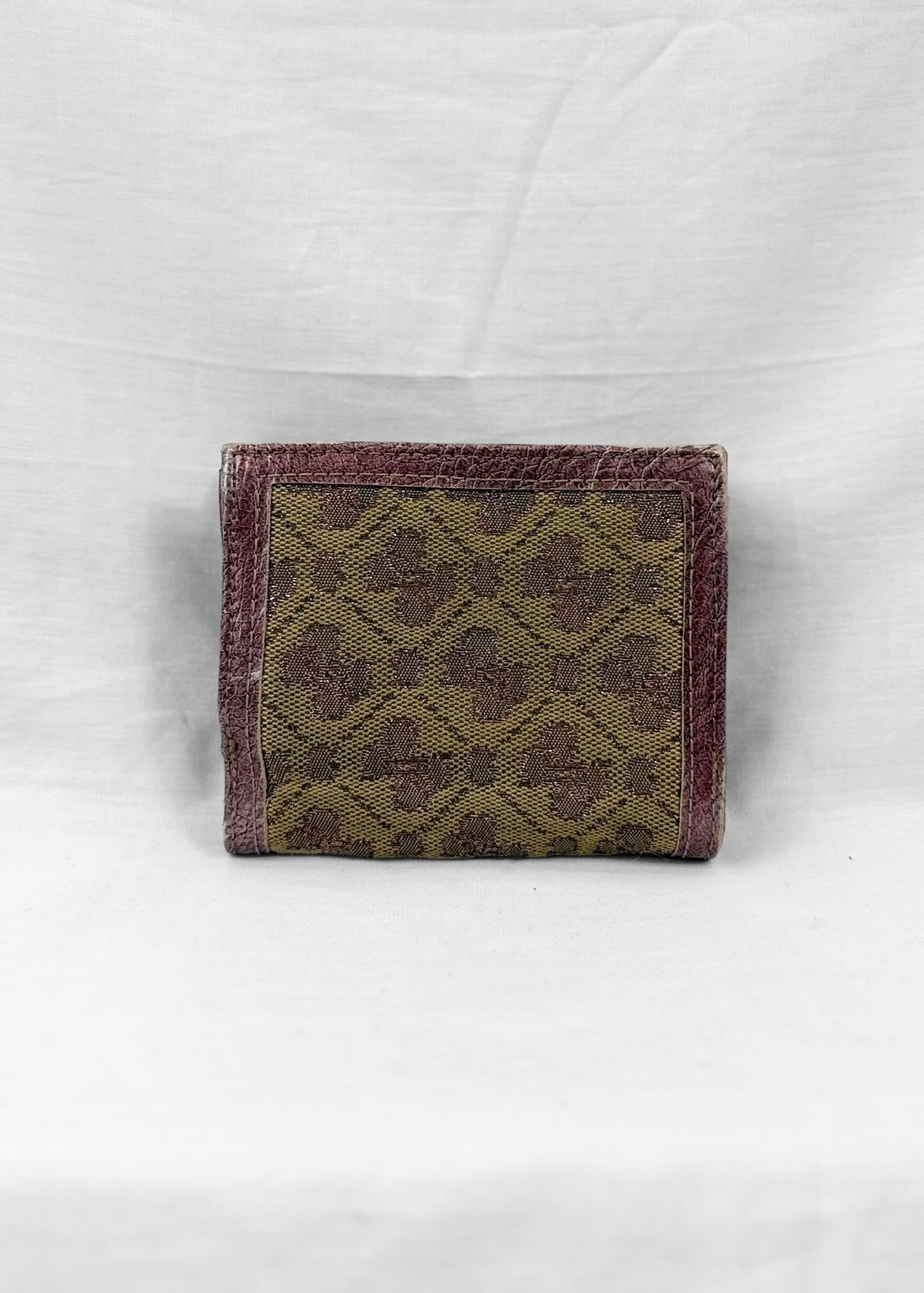 Vintage Guess Wallet in Metallic Purple