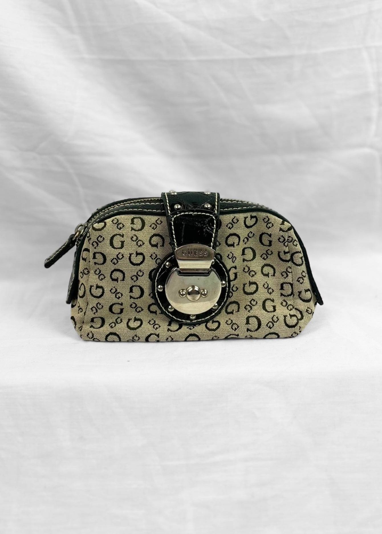 Vintage Guess Make-Up Bag