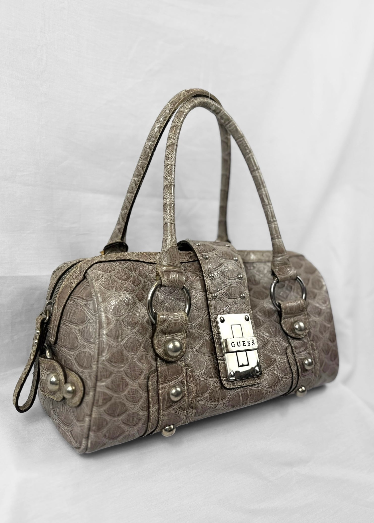 Vintage Guess Bags – Authentic Y2K & 90s Designer Bags