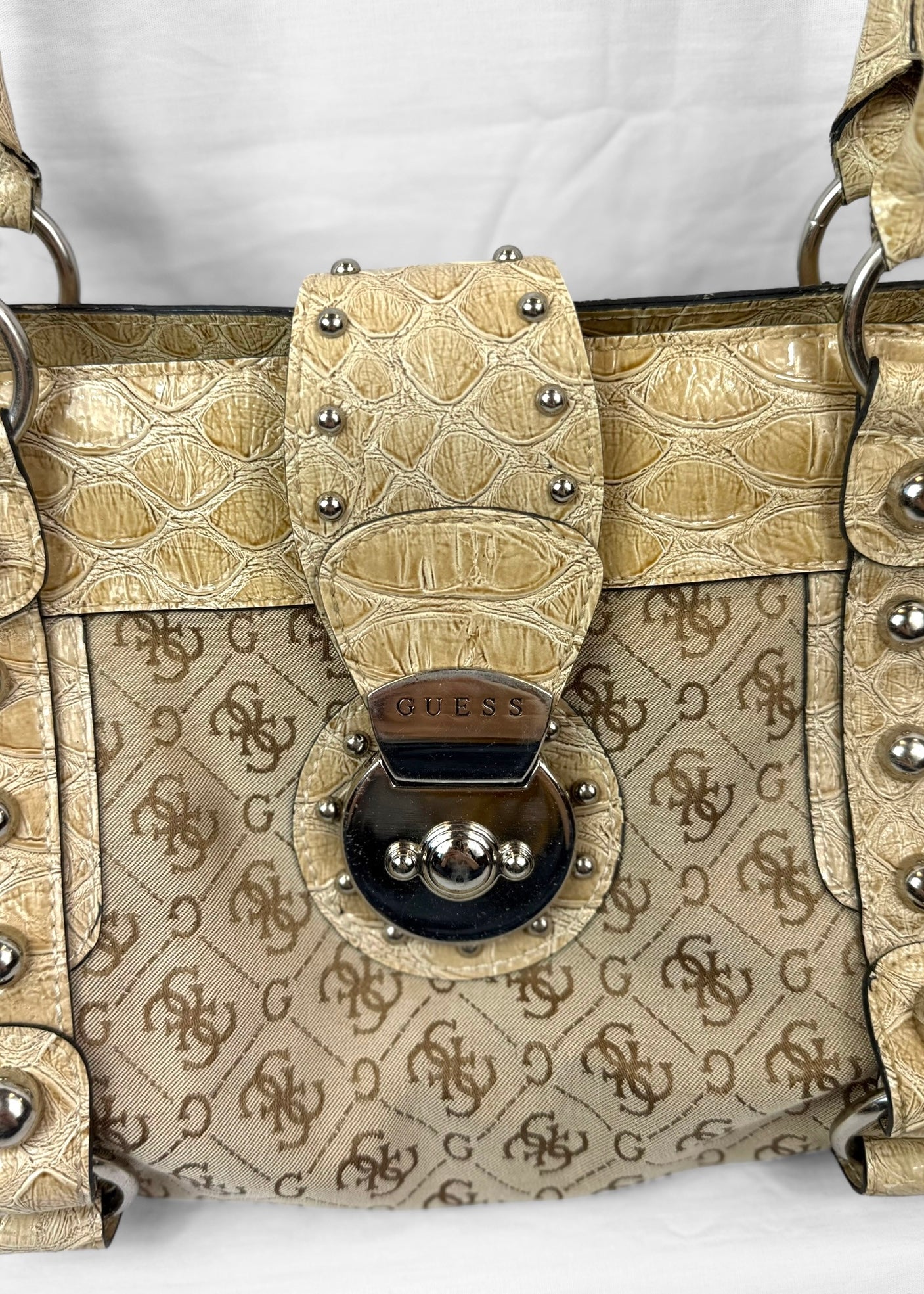 Vintage Guess Bag in Beige Monogram