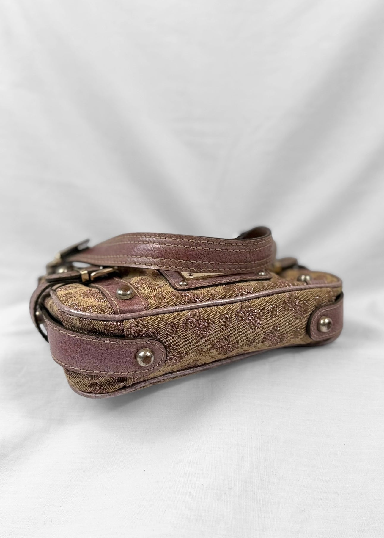 Vintage Guess Shoulderbag in Metallic Purple