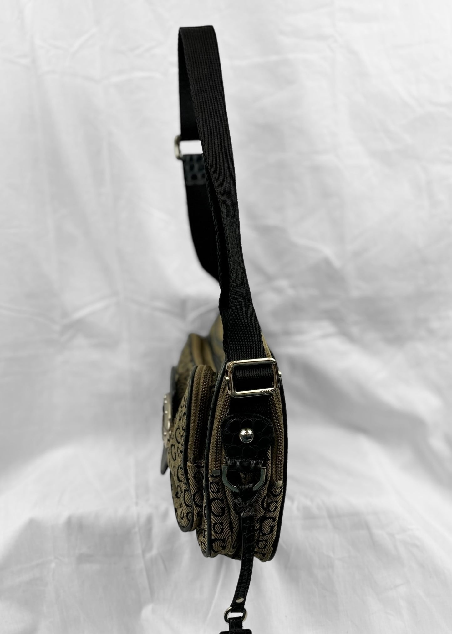 Vintage Guess Crossbody/Shoulder Bag