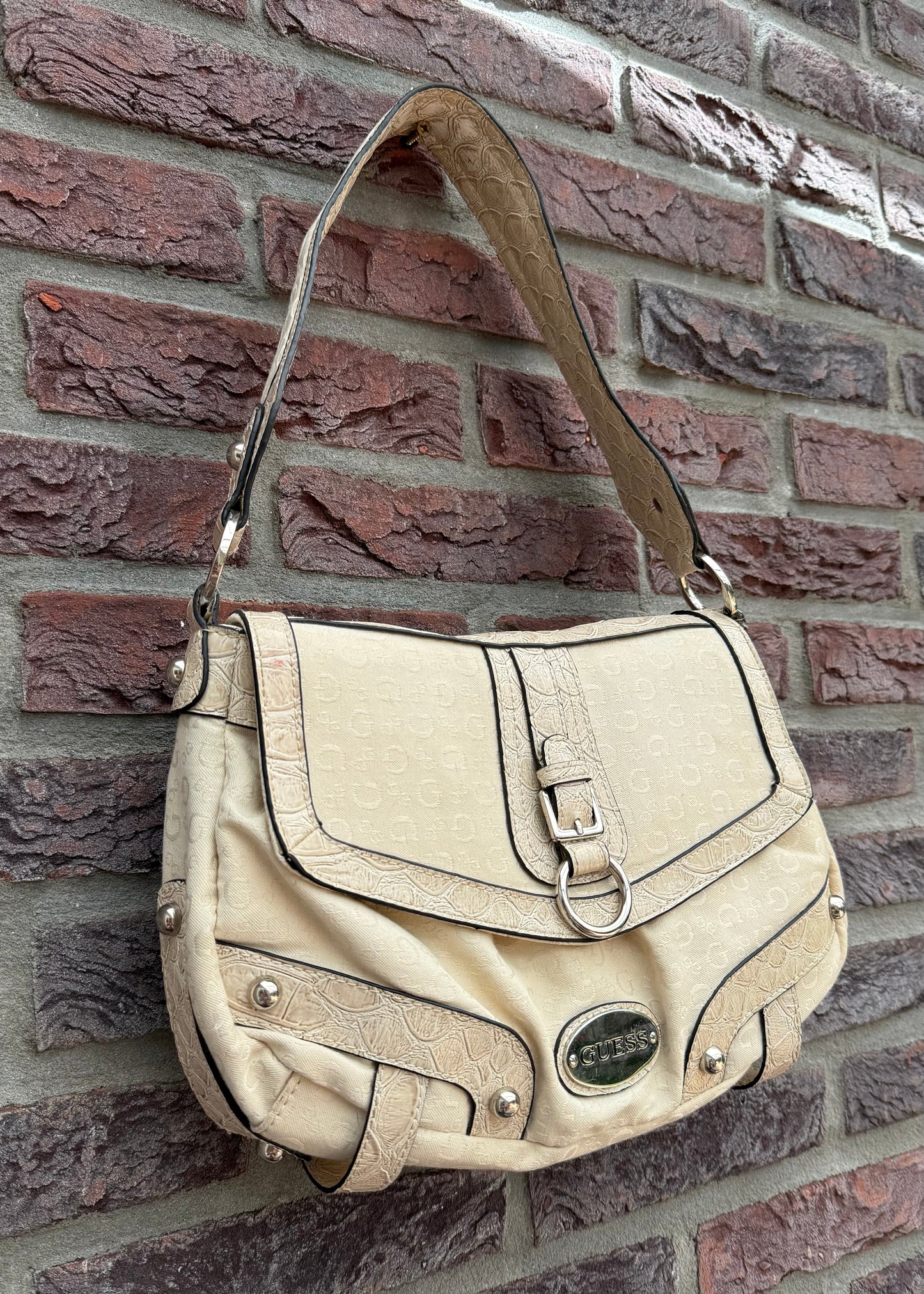 Vintage Guess Bag in Light Cream