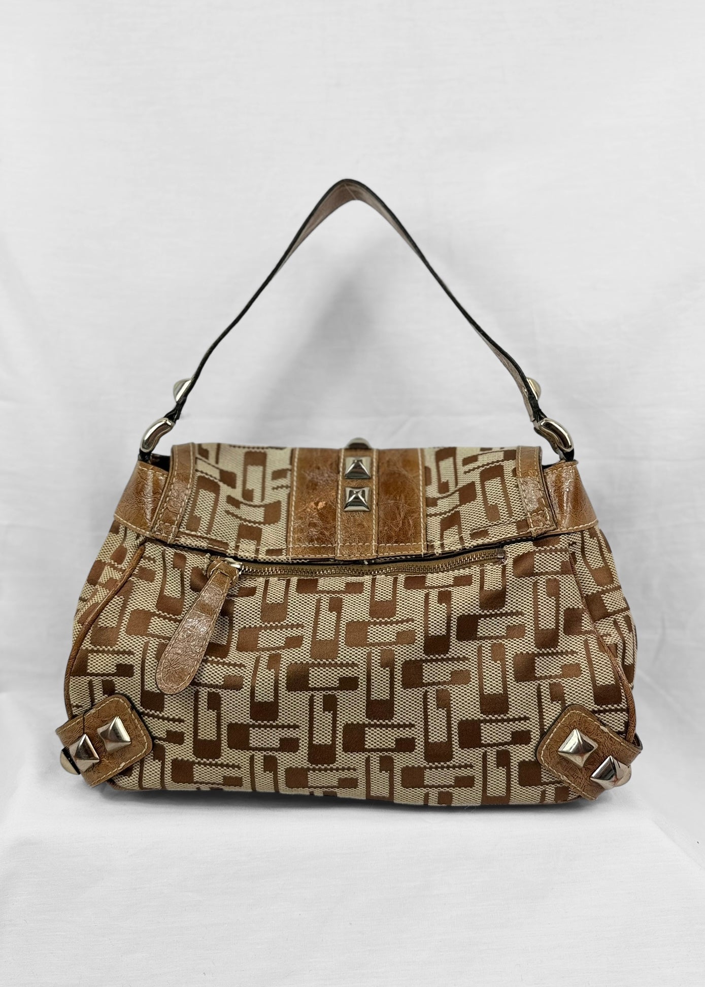 Vintage Guess 00´s Studded Bag in Brown Monogram