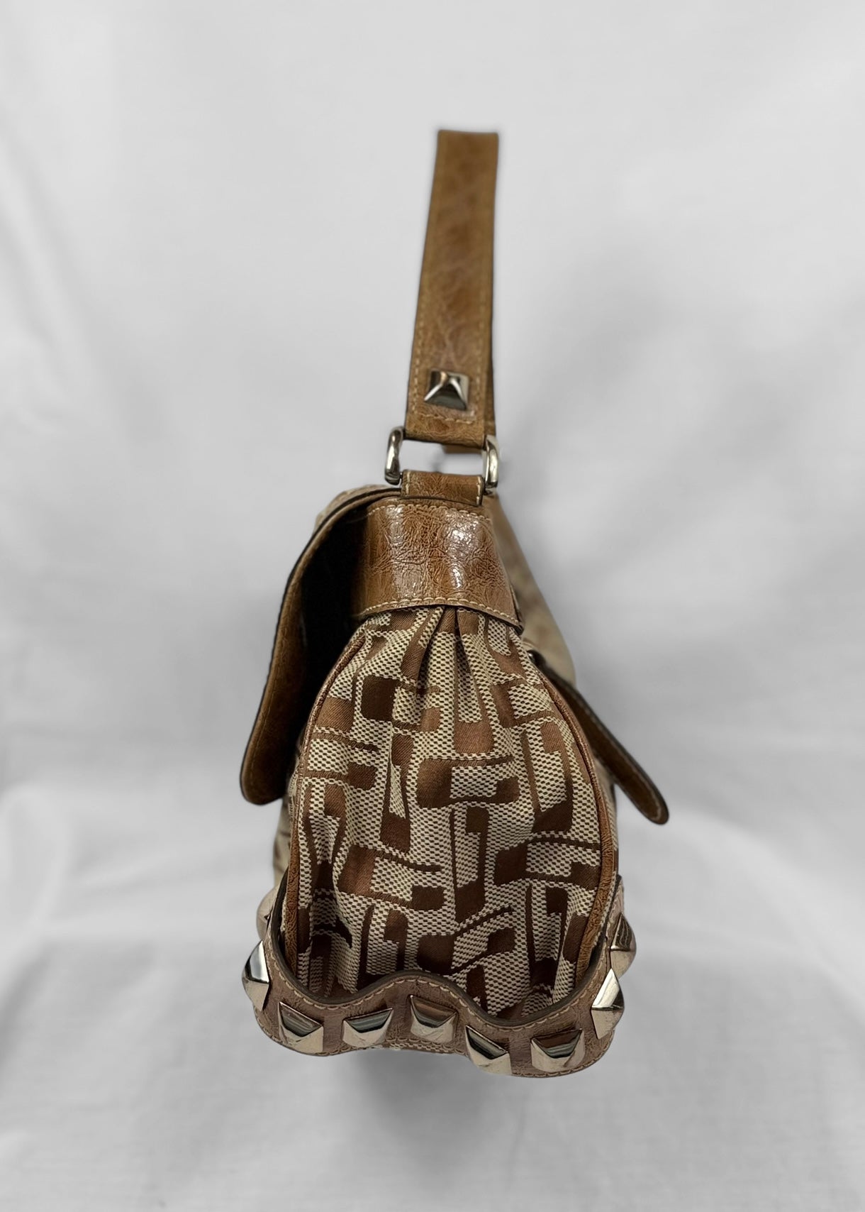 Vintage Guess 00´s Studded Bag in Brown Monogram