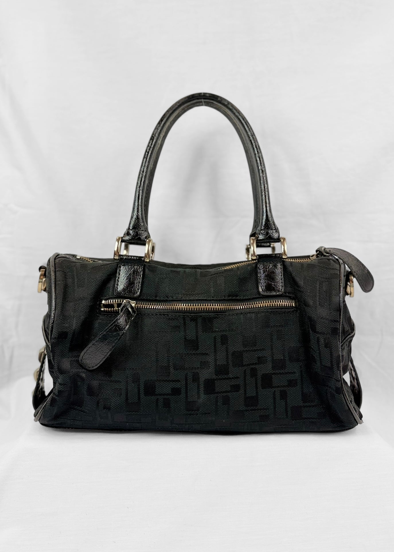 Vintage Guess 00´s Bag Studded in Black Monogram