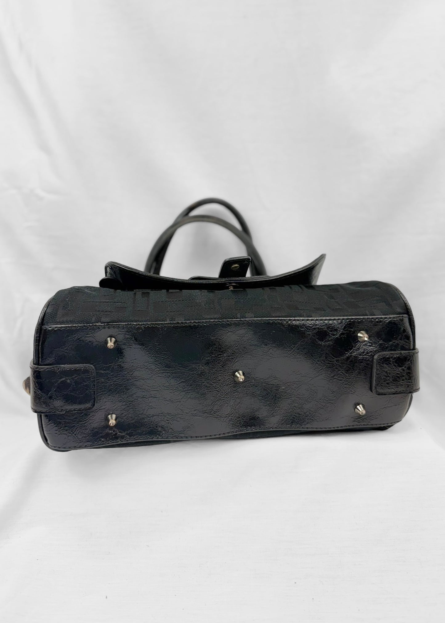 Vintage Guess 00´s Bag Studded in Black Monogram
