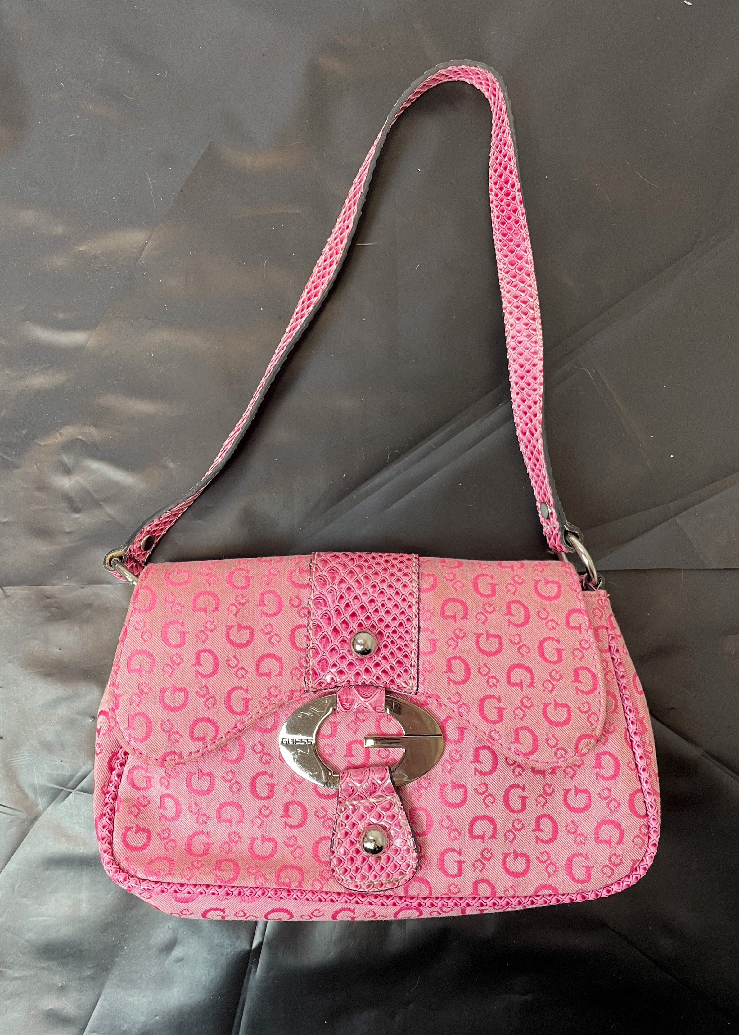 Pink Vintage Guess Bag 💖  Guess bags pink, Bags, Vintage