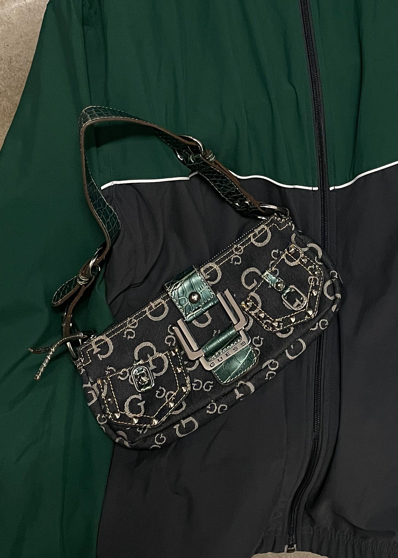 Vintage Guess monogram bag