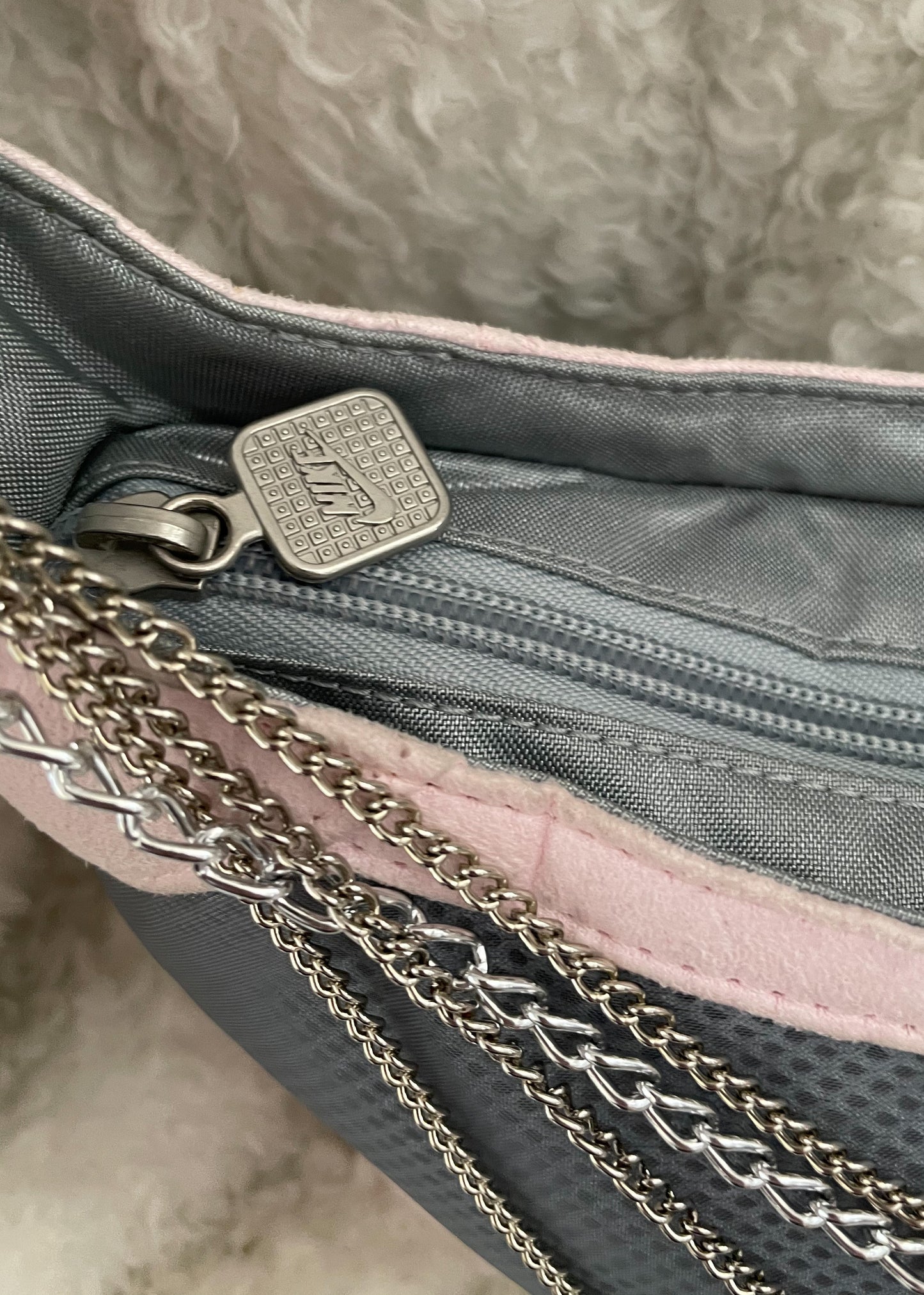 EXCLUSIVE VINTAGE NIKE BAG