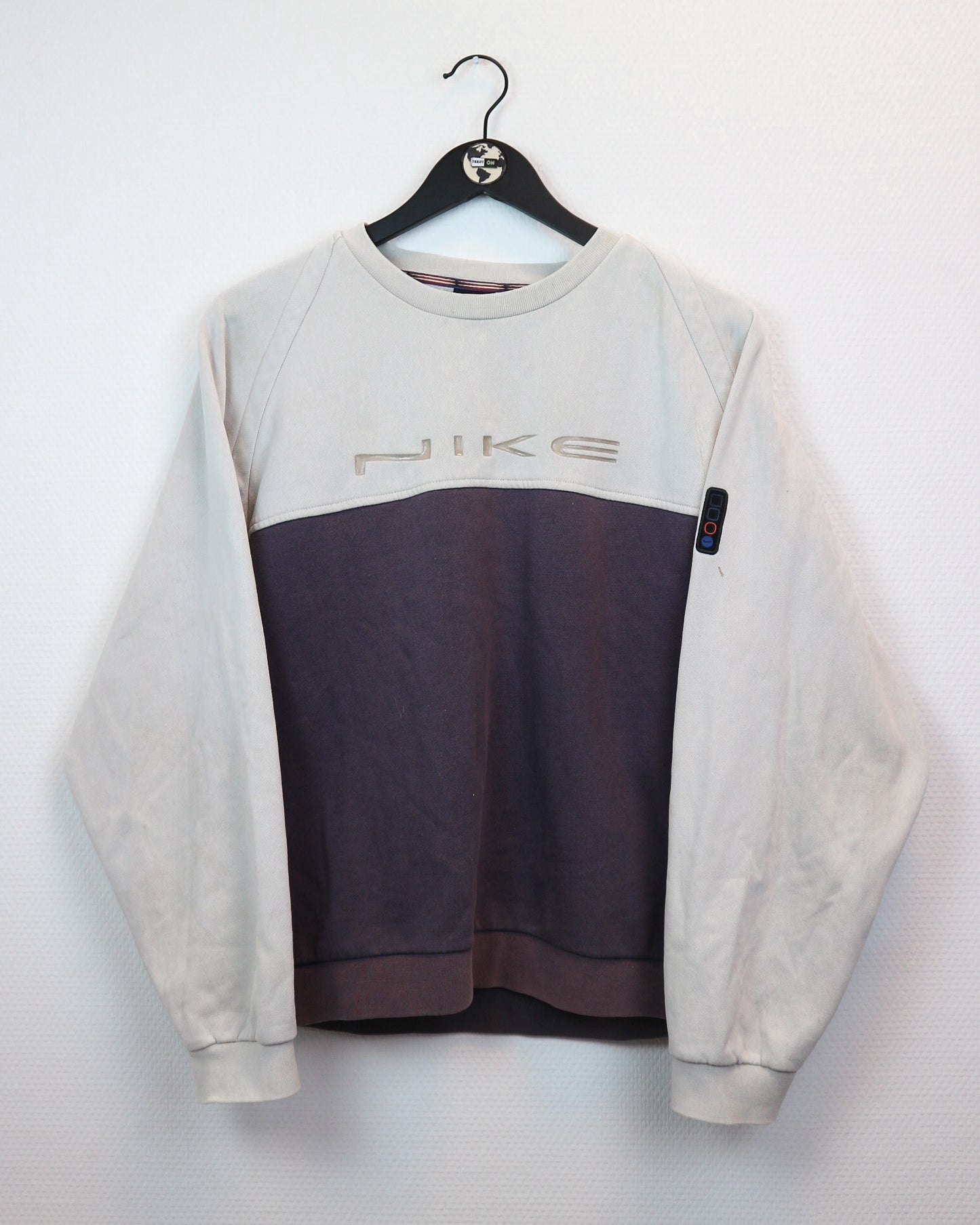 RARE Nike Sweater S