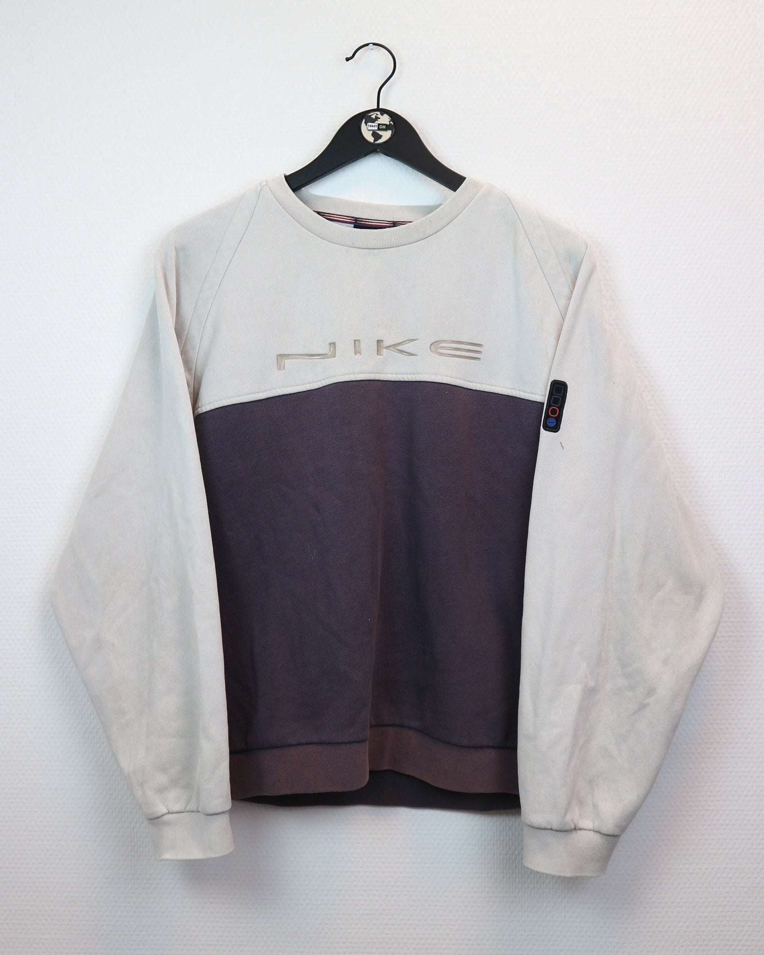 RARE Nike Sweater S