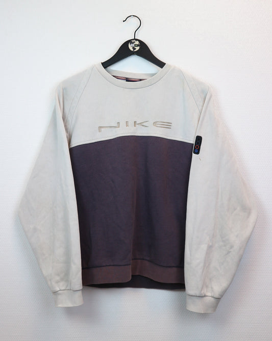 RARE Nike Sweater S