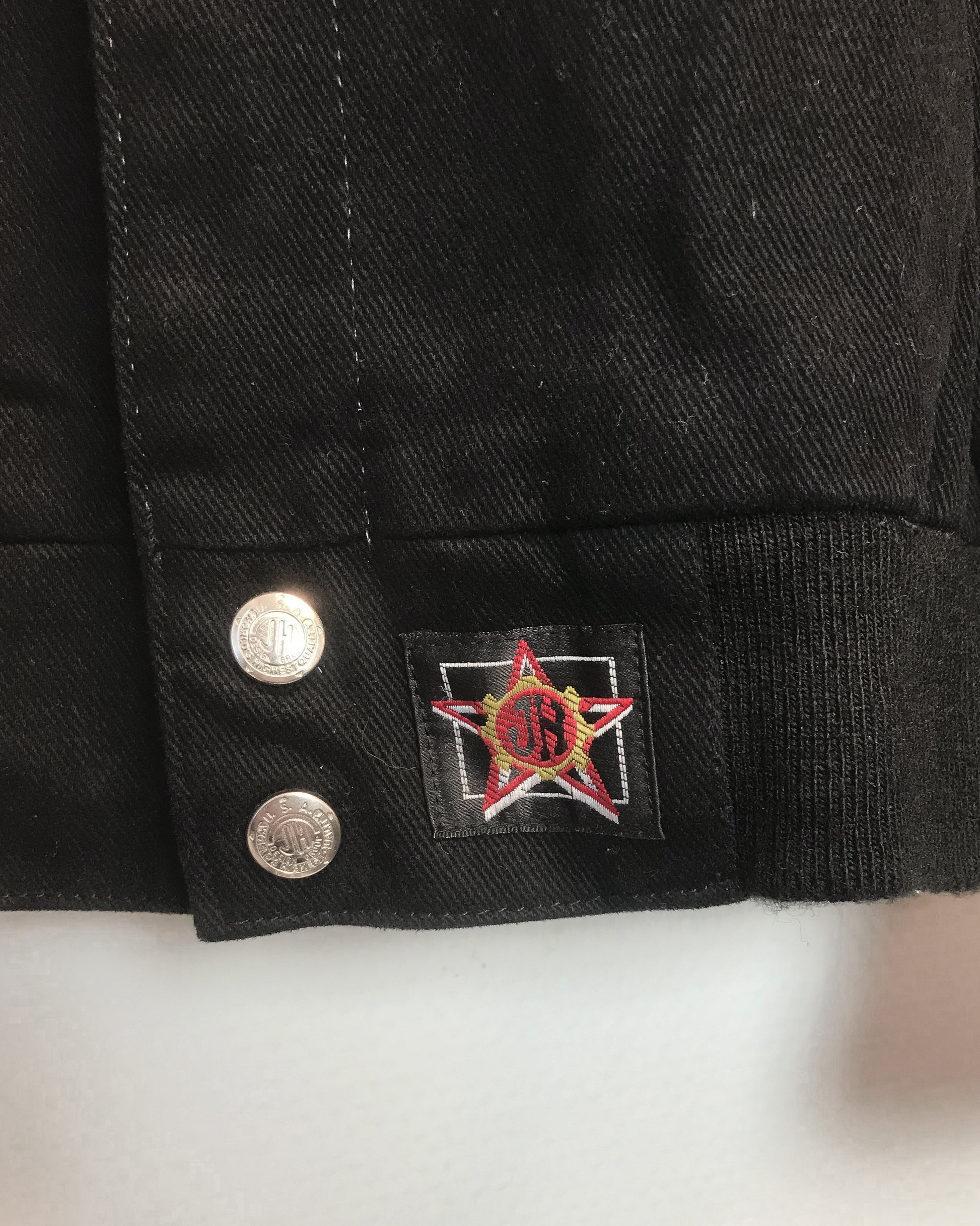 Looney Tunes Jeff Hamilton Jacket S